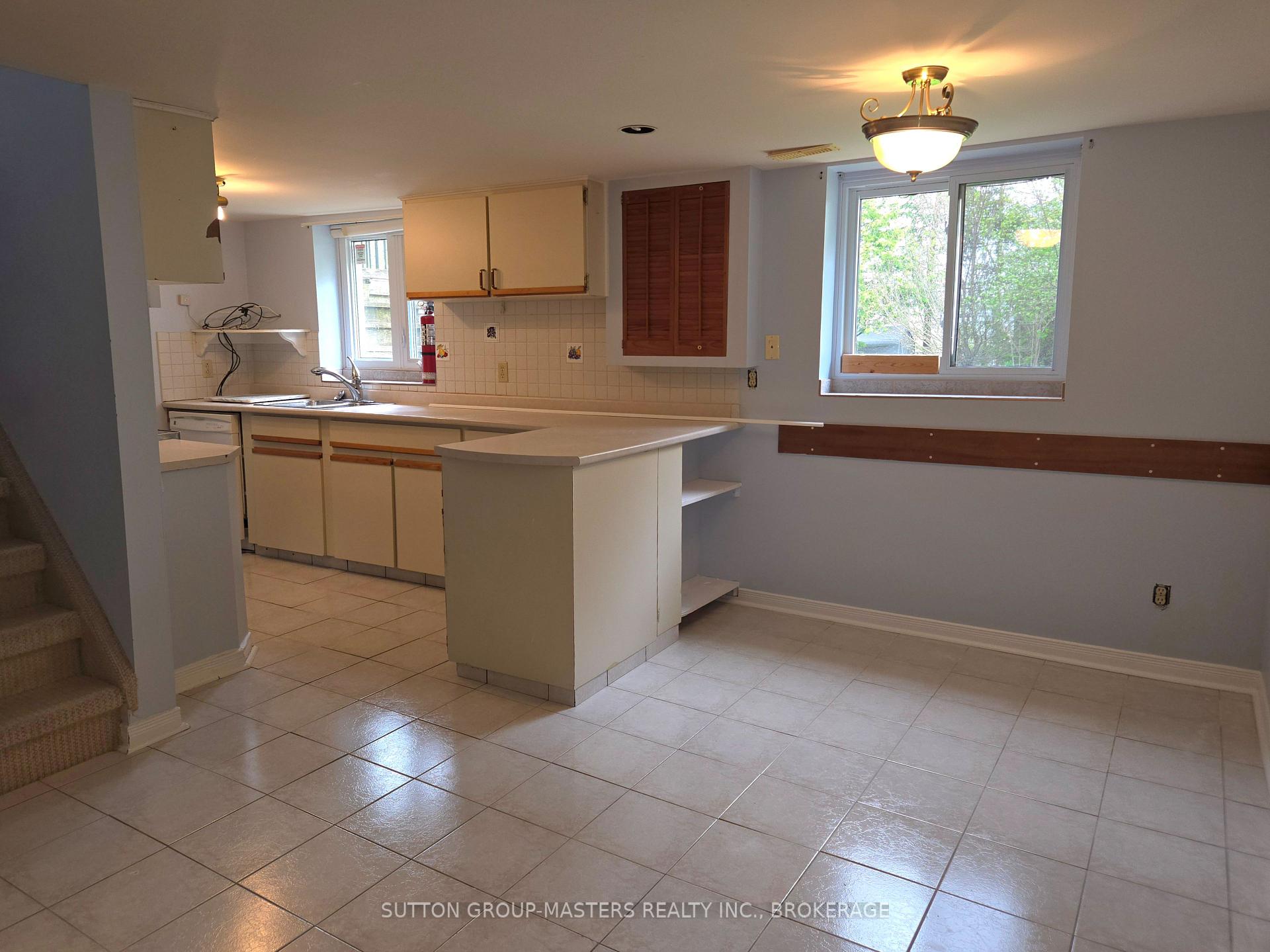 Photo 19 of 319 Arrowhead Place, Kingston, West of Sir John A. Blvd — HOMEH