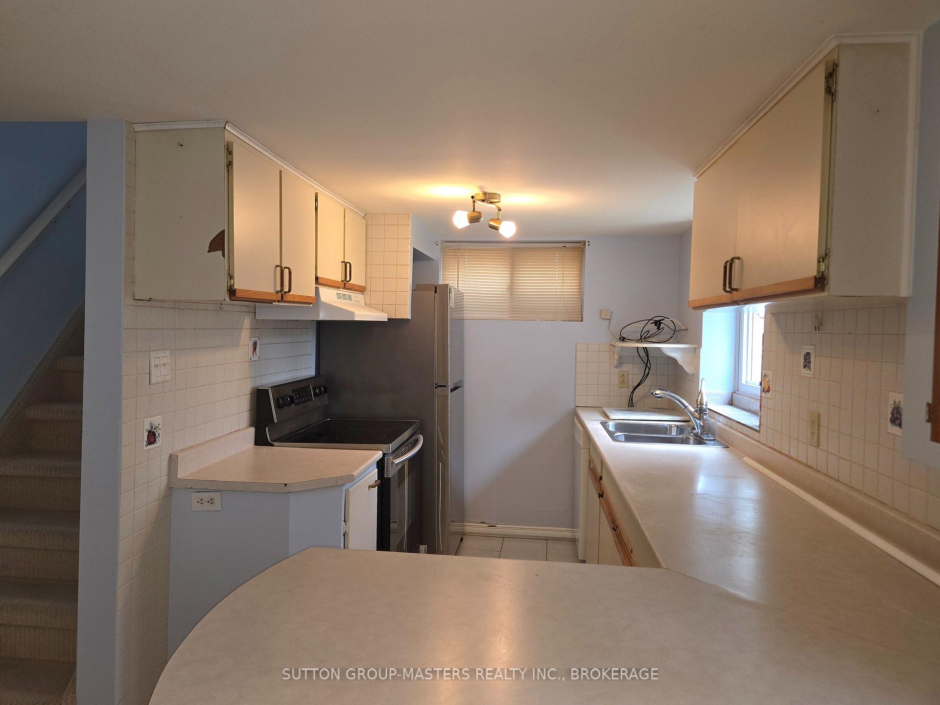 Photo 25 of 319 Arrowhead Place, Kingston, West of Sir John A. Blvd — HOMEH