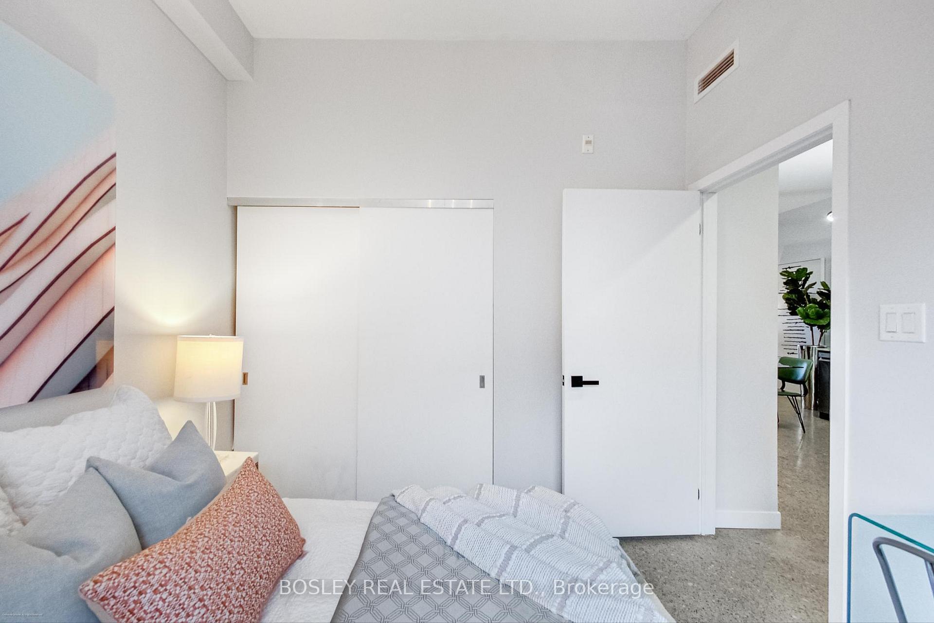 Photo 4 of Unit #210, 549 King Street E, Toronto, Moss Park — HOMEH