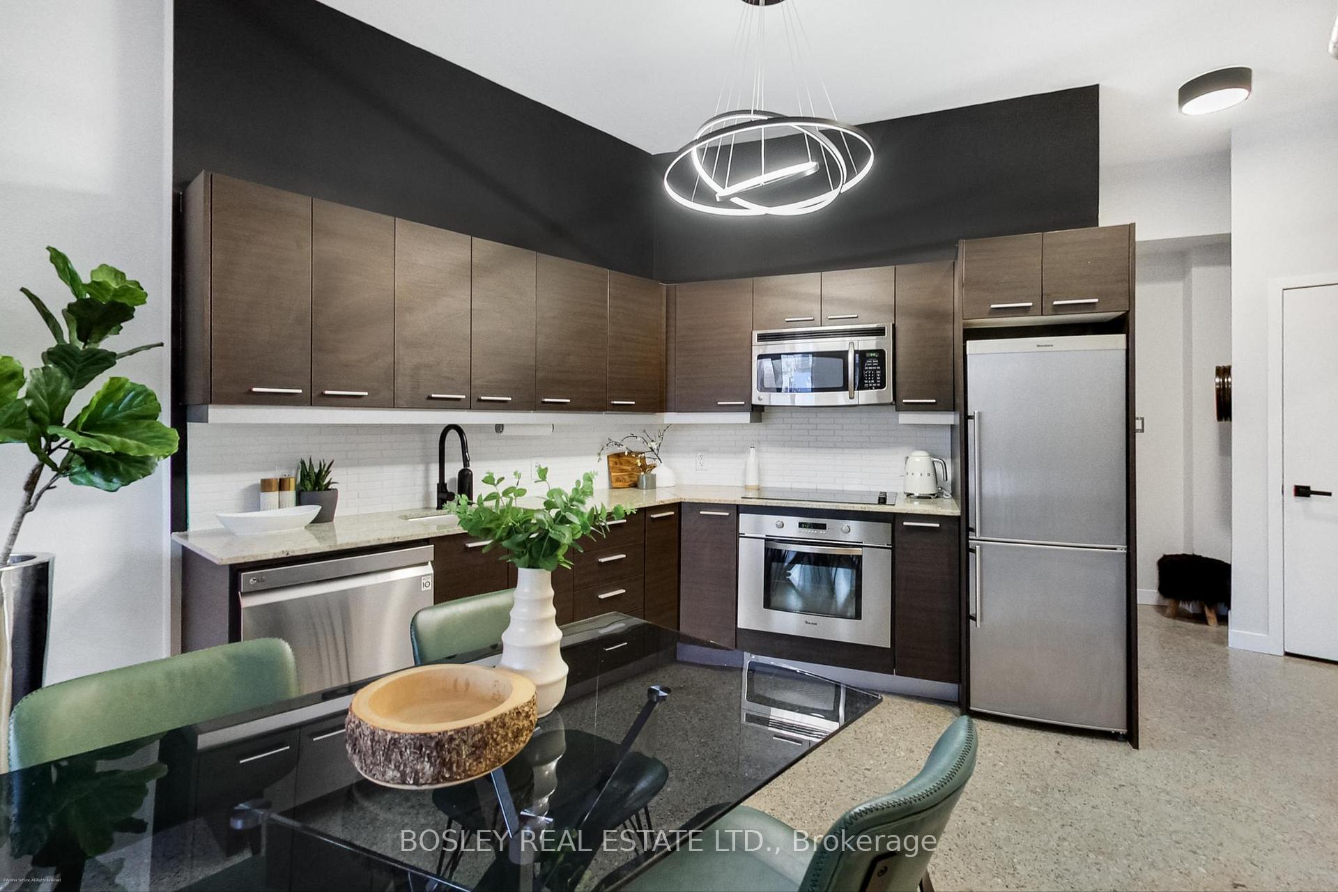 Photo 5 of Unit #210, 549 King Street E, Toronto, Moss Park — HOMEH