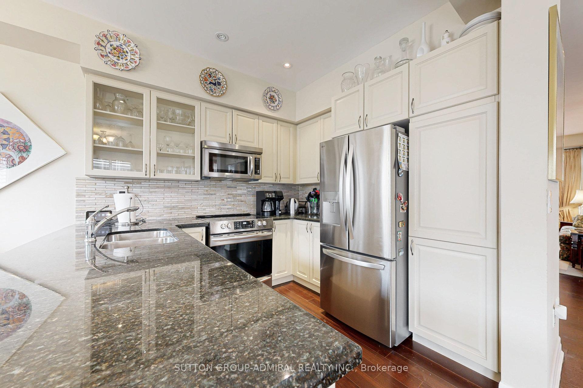 Photo 2 of Unit 16, 80 North Park Road, Vaughan, Beverley Glen — HOMEH