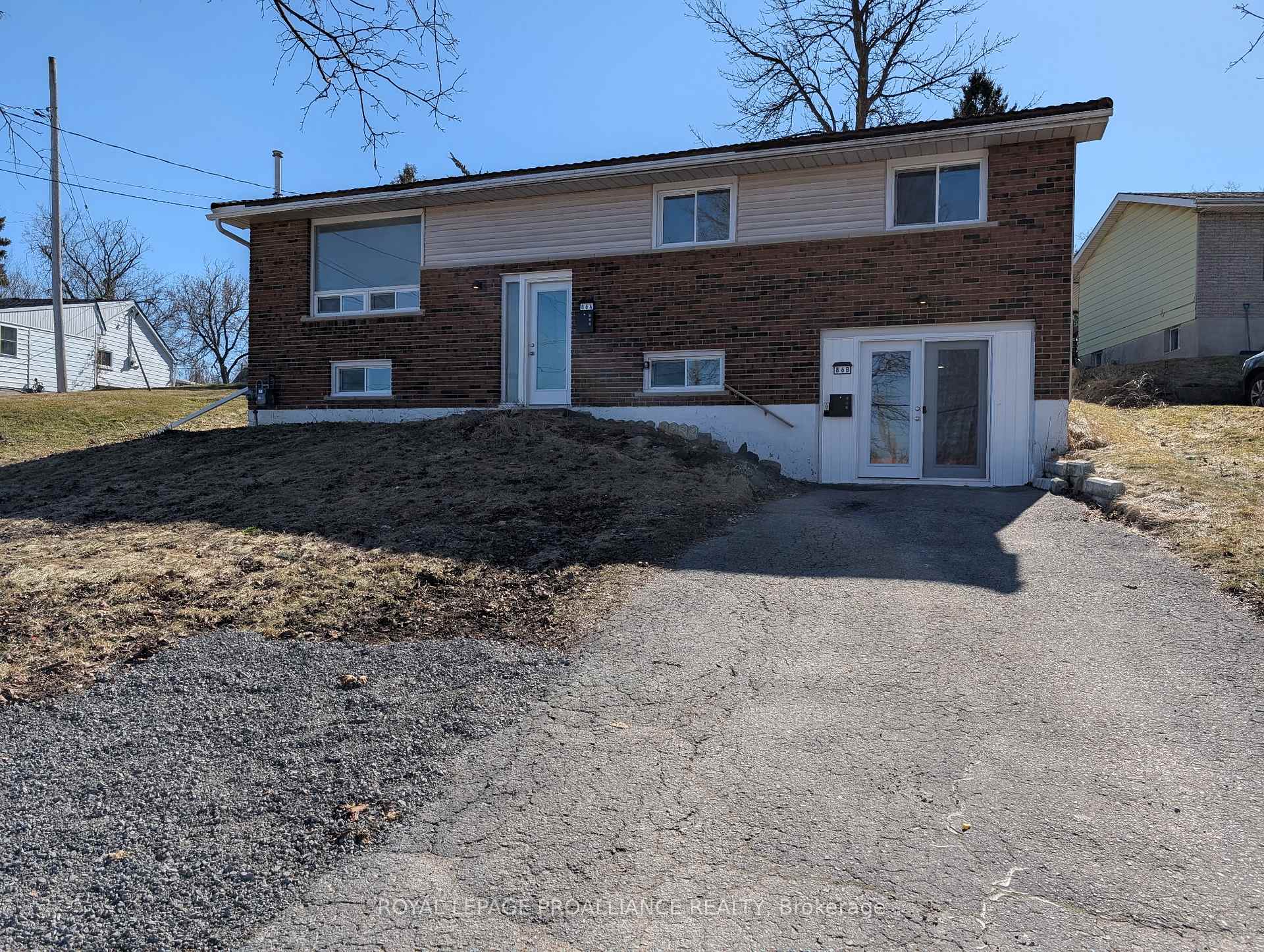 Photo 1 of 86 Wallbridge Crescent, Belleville, Belleville Ward — HOMEH