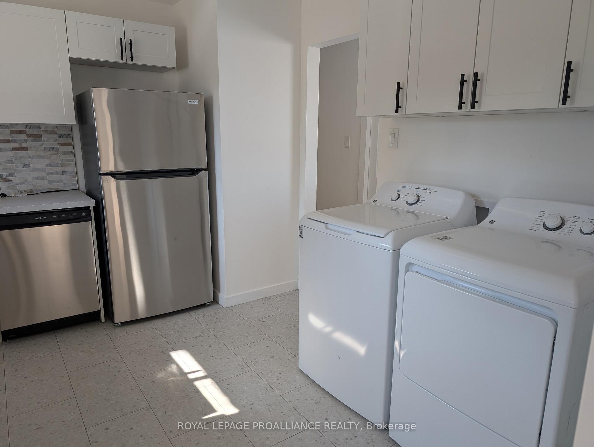 Photo 7 of 86 Wallbridge Crescent, Belleville, Belleville Ward — HOMEH