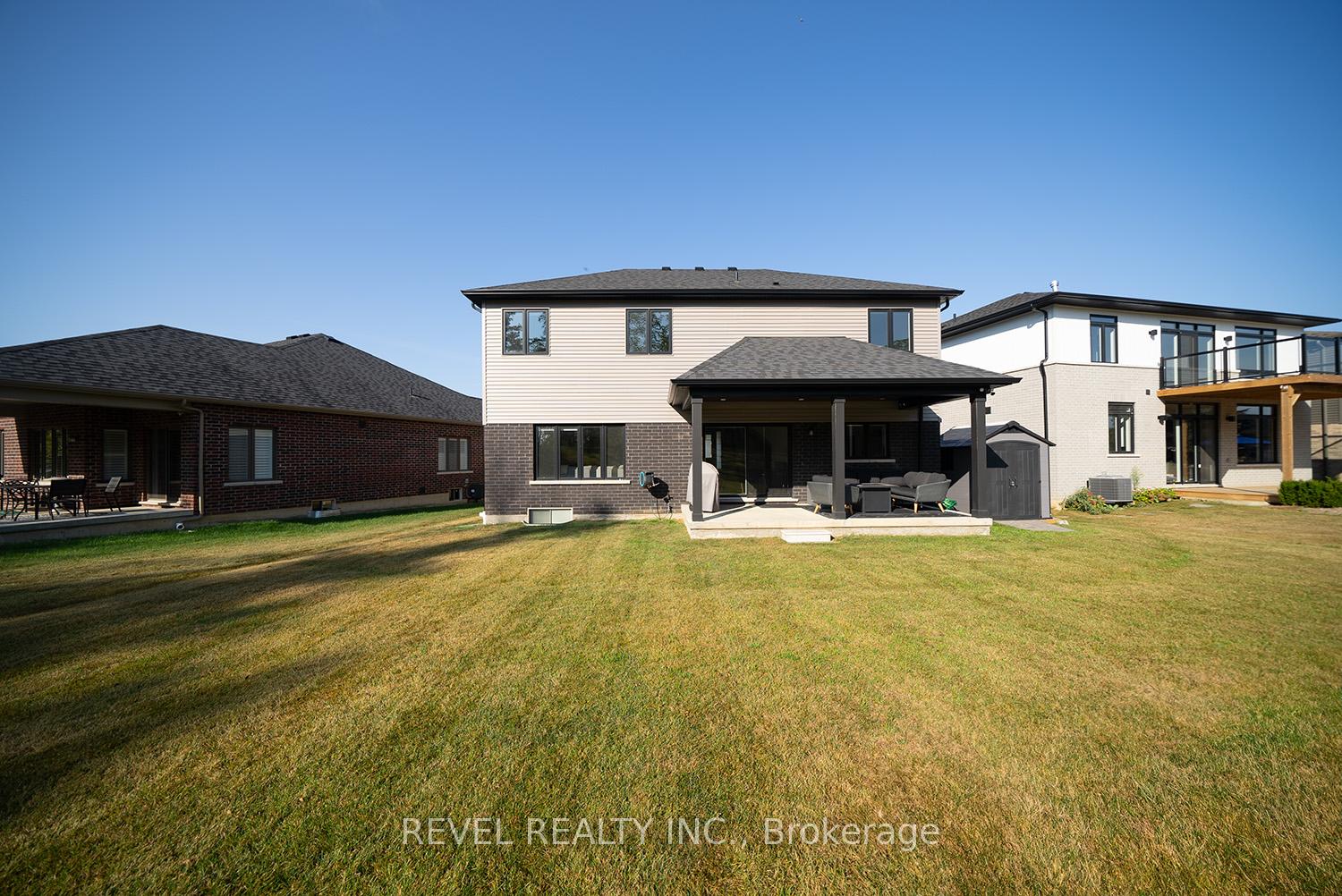 Photo 34 of 113 Daugaard Avenue, Brant, Paris — HOMEH
