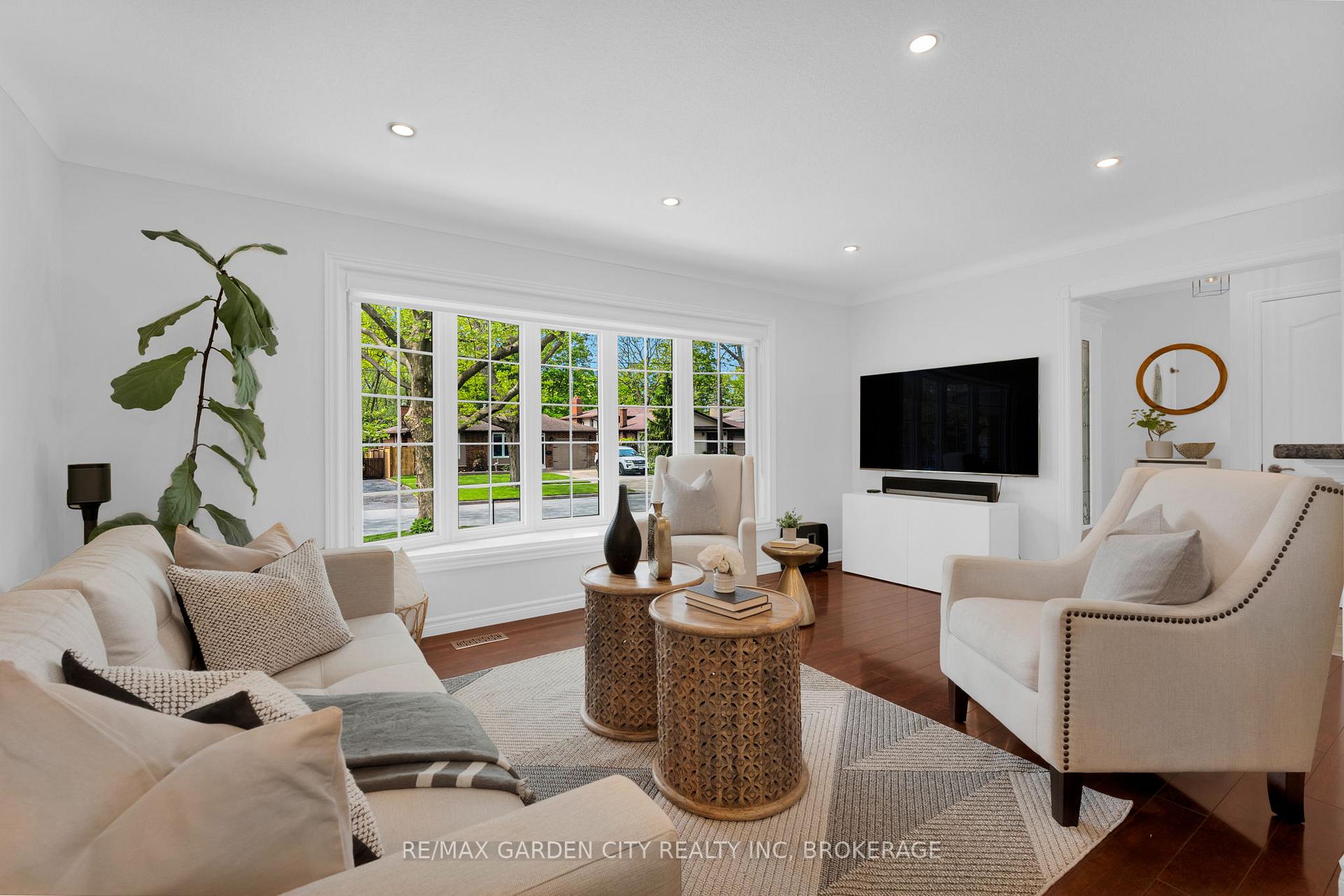 Photo 7 of 15 Kimbermount Drive, St. Catharines, Lakeshore — HOMEH