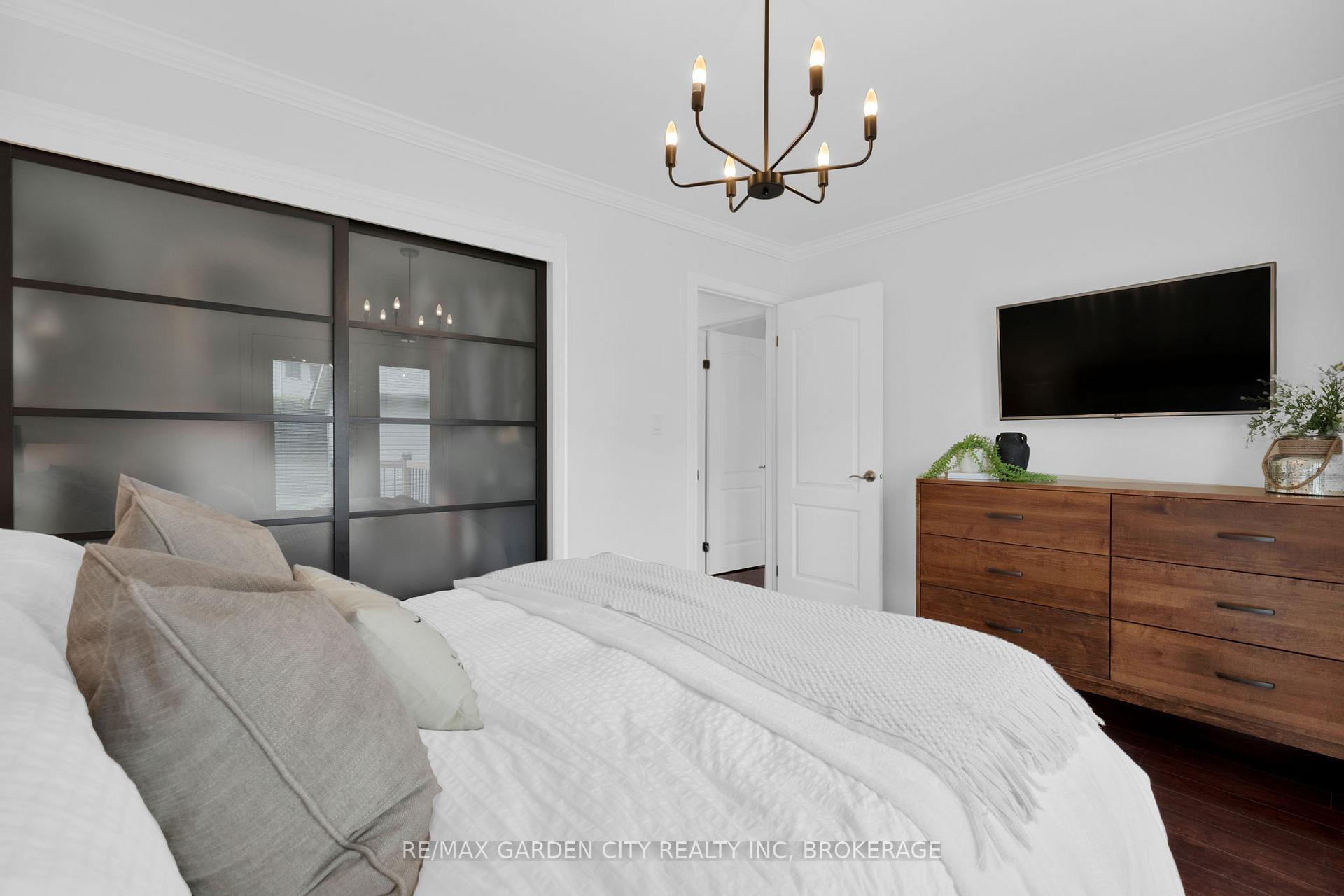 Photo 9 of 15 Kimbermount Drive, St. Catharines, Lakeshore — HOMEH
