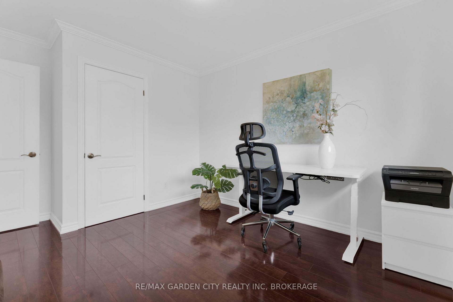 Photo 8 of 15 Kimbermount Drive, St. Catharines, Lakeshore — HOMEH
