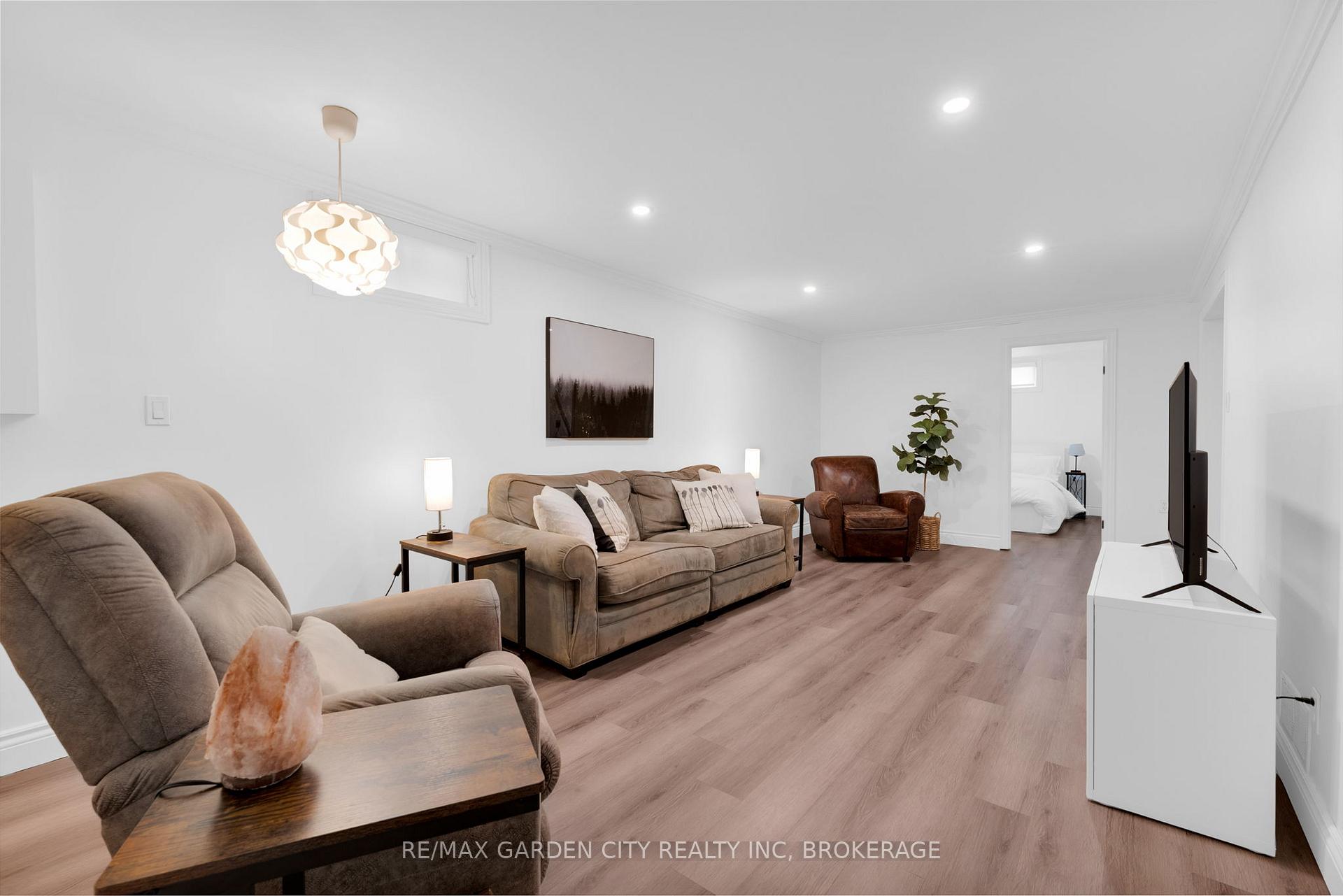 Photo 33 of 15 Kimbermount Drive, St. Catharines, Lakeshore — HOMEH