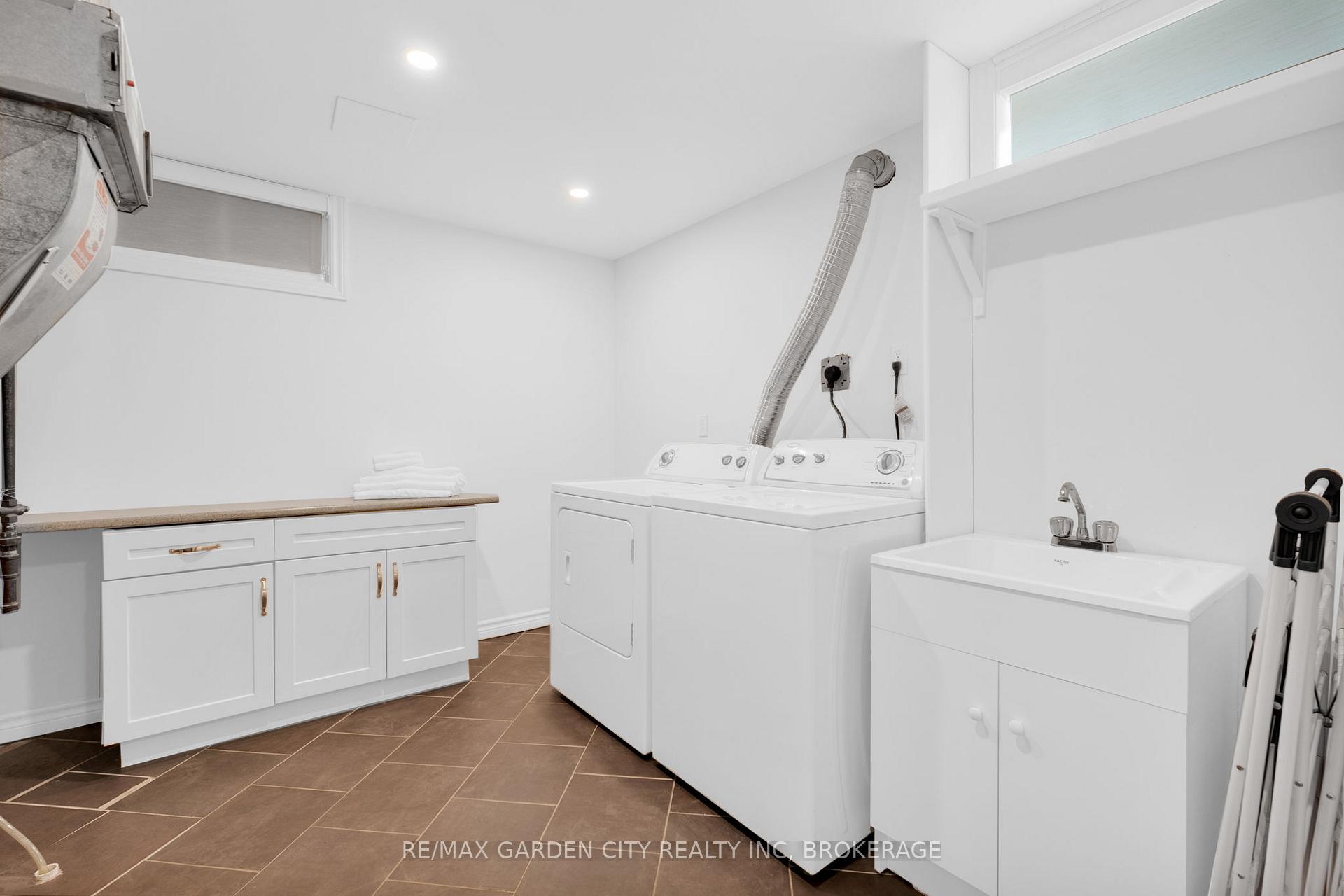 Photo 25 of 15 Kimbermount Drive, St. Catharines, Lakeshore — HOMEH