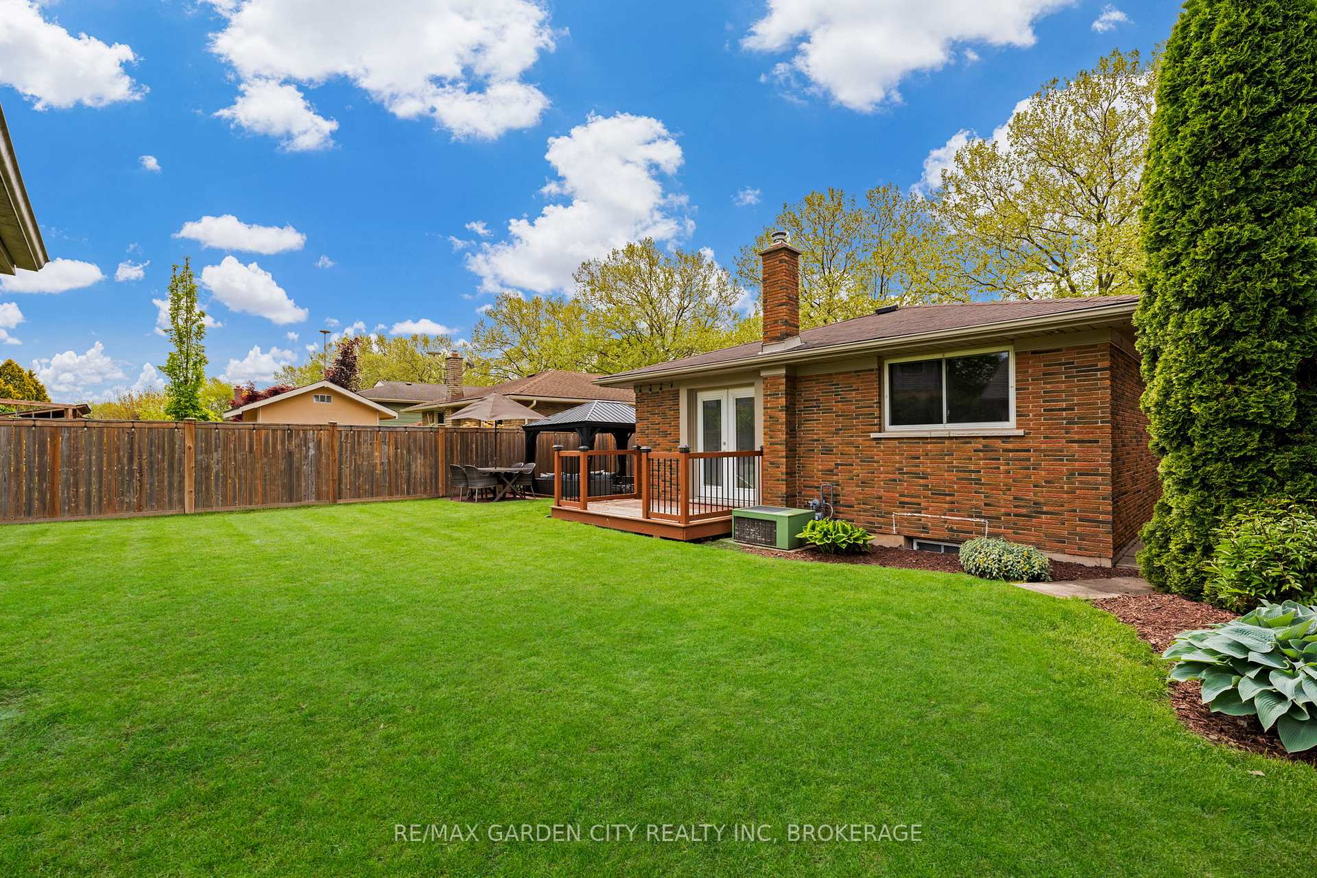 Photo 40 of 15 Kimbermount Drive, St. Catharines, Lakeshore — HOMEH