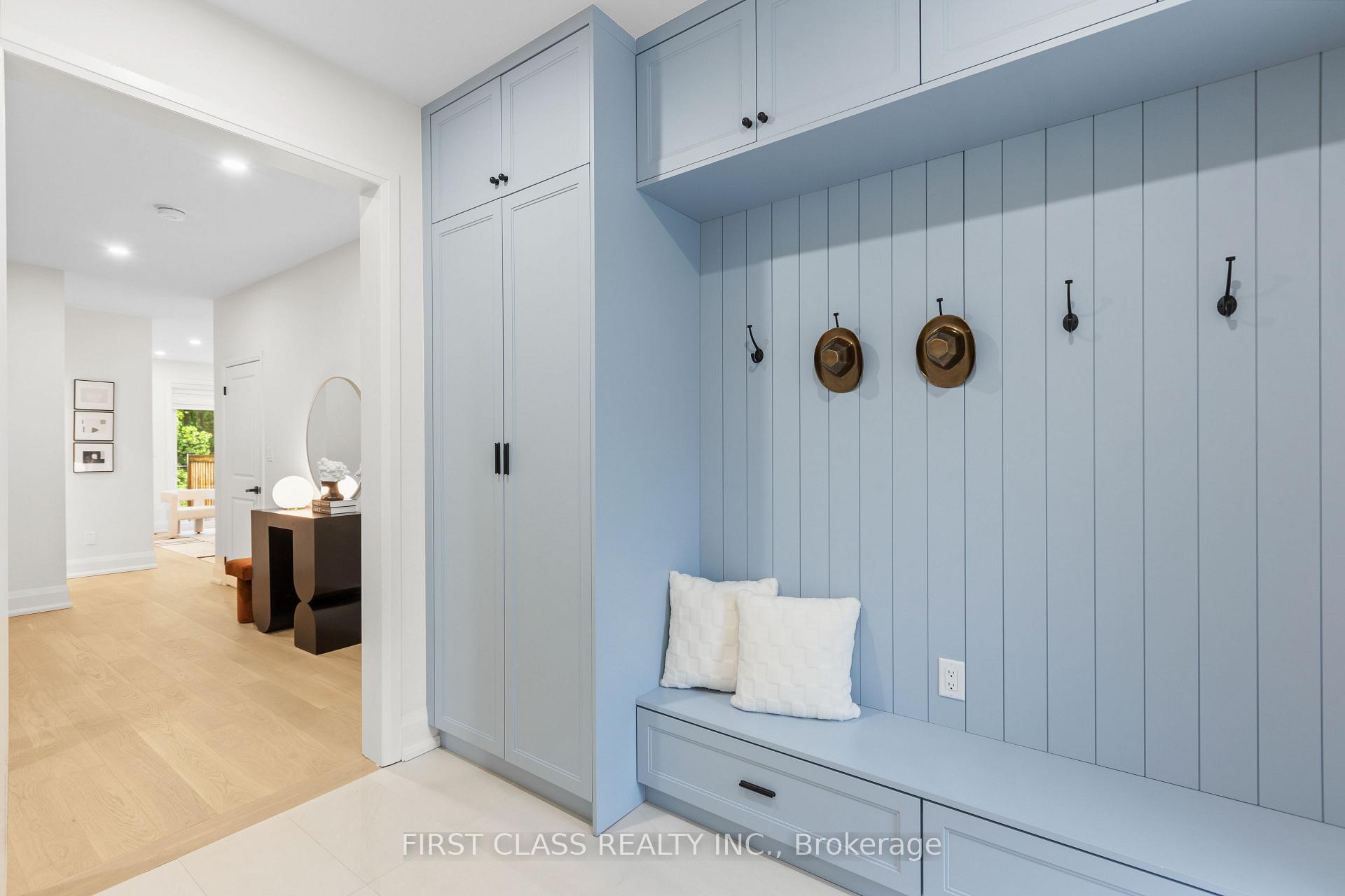 Photo 2 of 40 La Tache Crescent, Markham, Victoria Square — HOMEH
