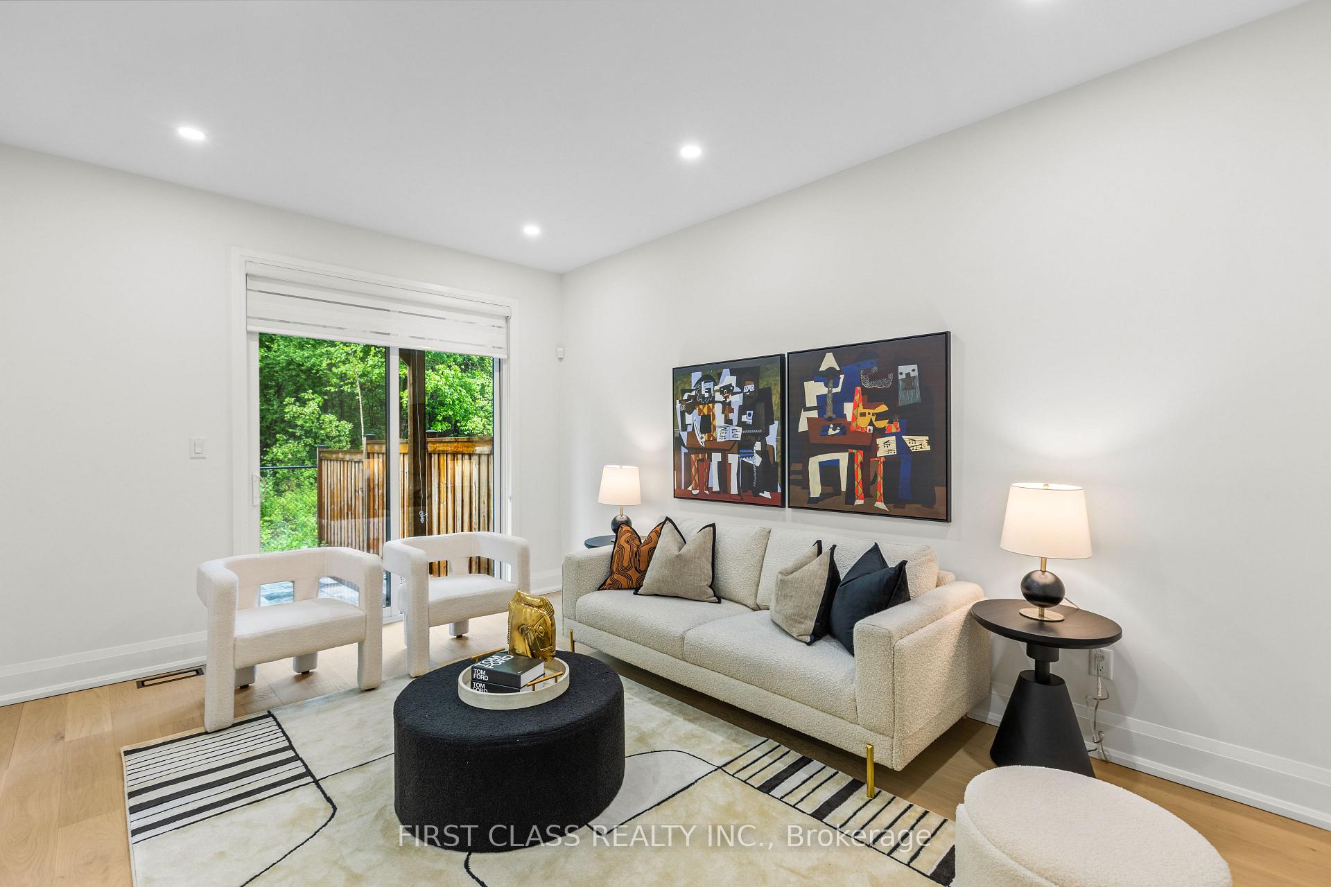 Photo 6 of 40 La Tache Crescent, Markham, Victoria Square — HOMEH
