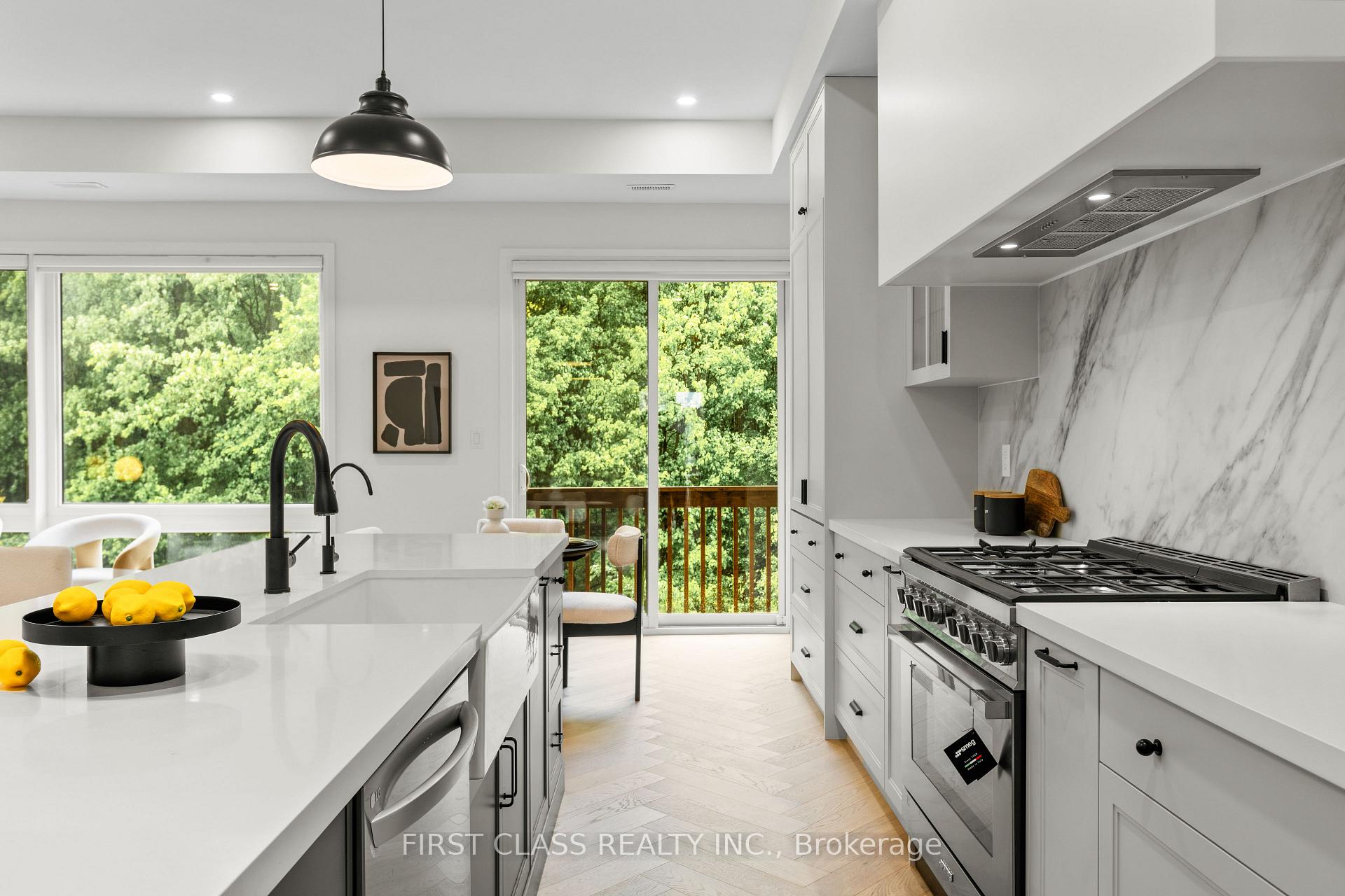 Photo 9 of 40 La Tache Crescent, Markham, Victoria Square — HOMEH