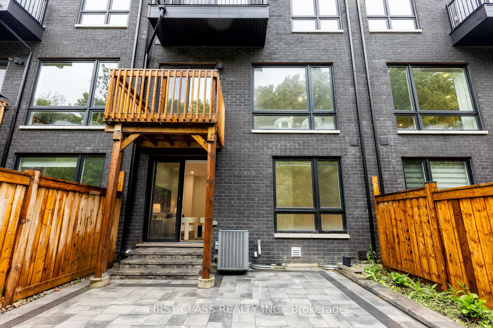 Photo 41 of 40 La Tache Crescent, Markham, Victoria Square — HOMEH
