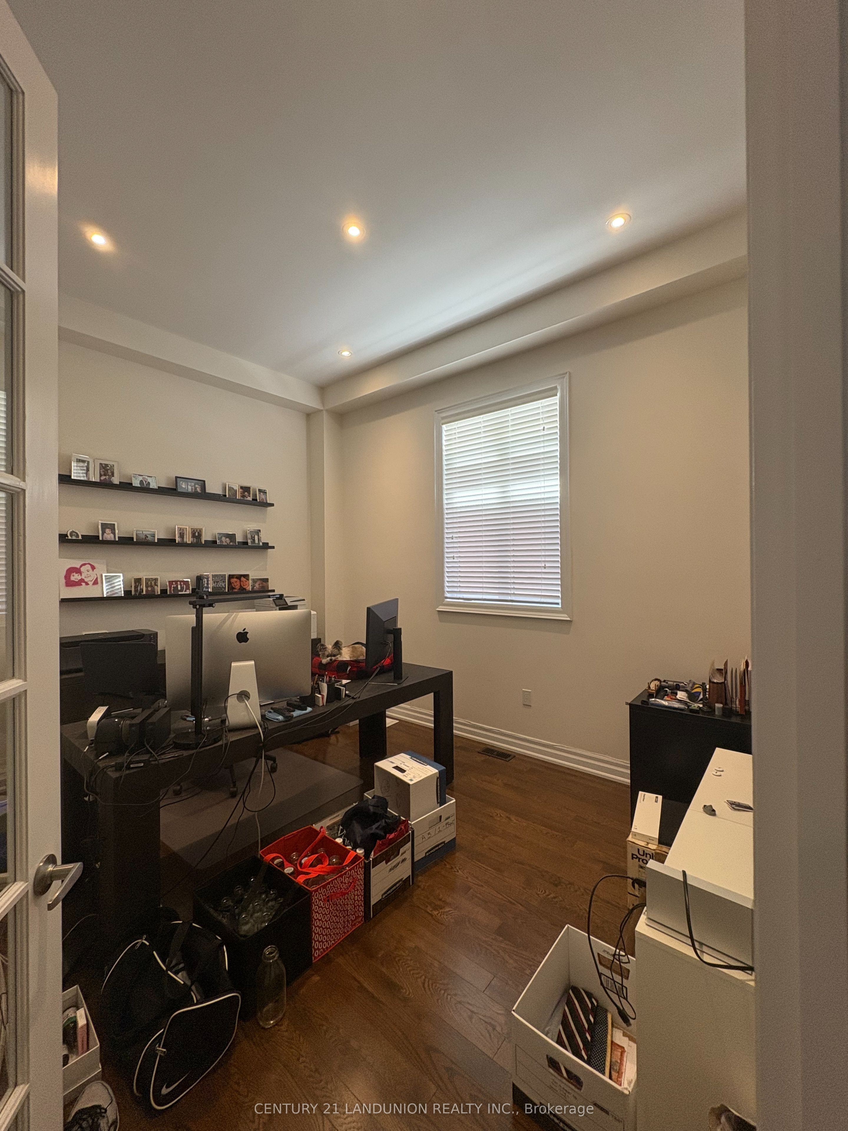 Photo 8 of 86 Hamster Crescent, Aurora, Bayview Northeast — HOMEH