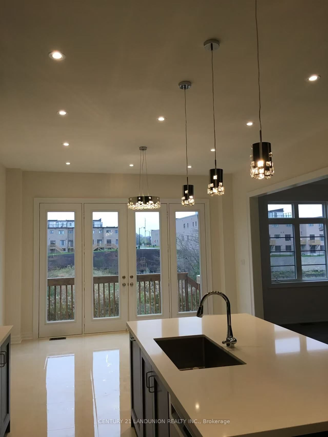 Photo 4 of 86 Hamster Crescent, Aurora, Bayview Northeast — HOMEH