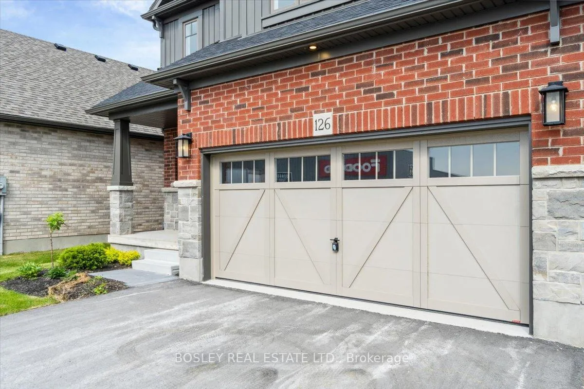 Photo 4 of 126 Devonleigh Gate N, Grey Highlands — HOMEH