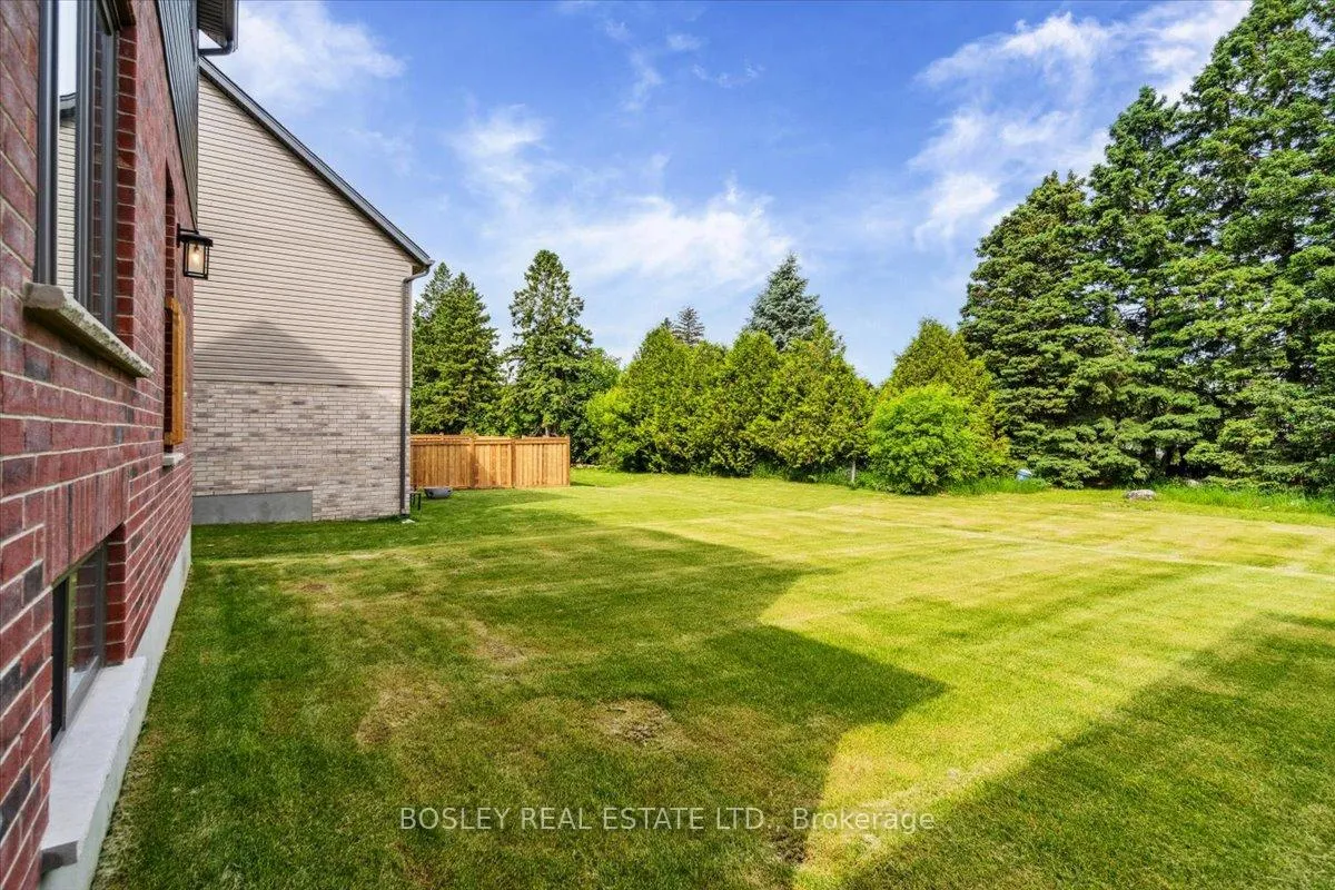 Photo 37 of 126 Devonleigh Gate N, Grey Highlands — HOMEH
