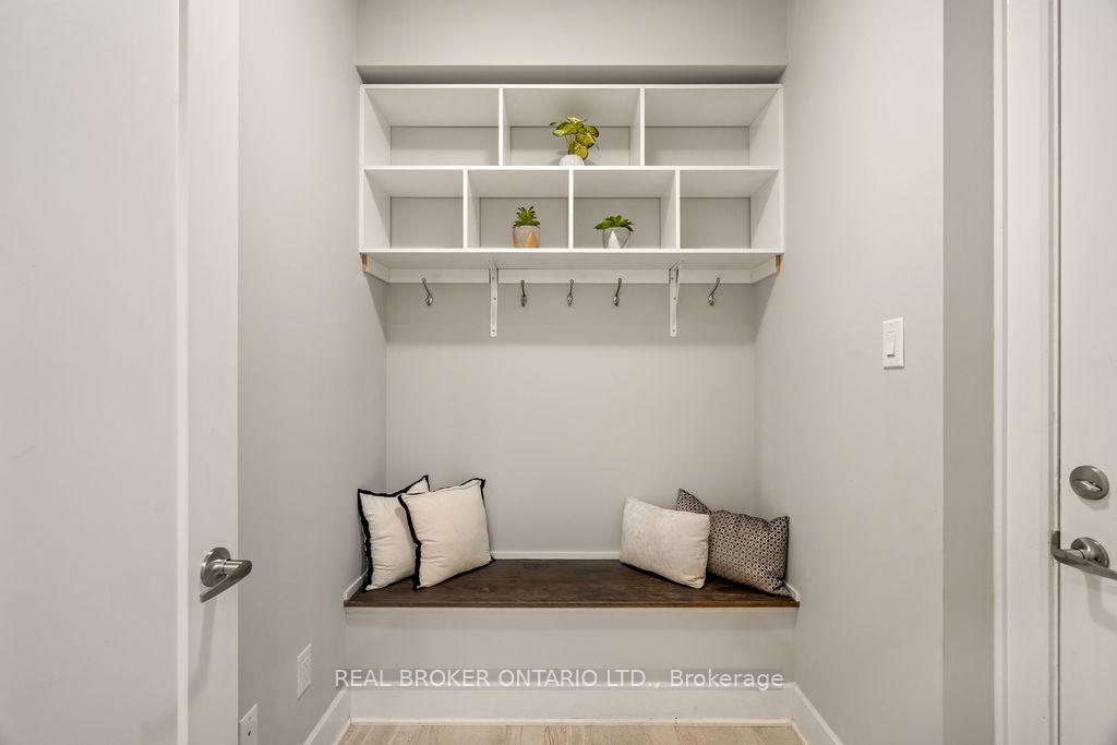 Photo 4 of 105 Avro Circle, Ottawa, CFB Rockcliffe and Area — HOMEH