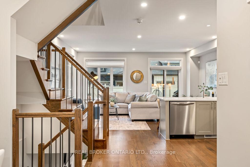 Photo 43 of 105 Avro Circle, Ottawa, CFB Rockcliffe and Area — HOMEH