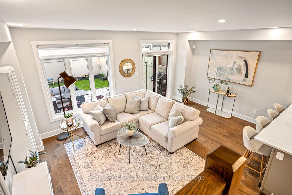 Photo 16 of 105 Avro Circle, Ottawa, CFB Rockcliffe and Area — HOMEH