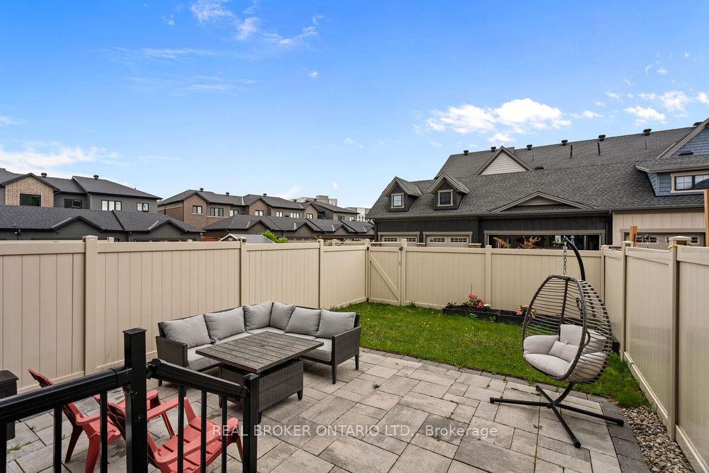 Photo 32 of 105 Avro Circle, Ottawa, CFB Rockcliffe and Area — HOMEH
