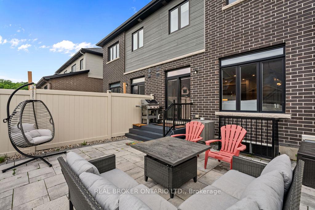 Photo 38 of 105 Avro Circle, Ottawa, CFB Rockcliffe and Area — HOMEH