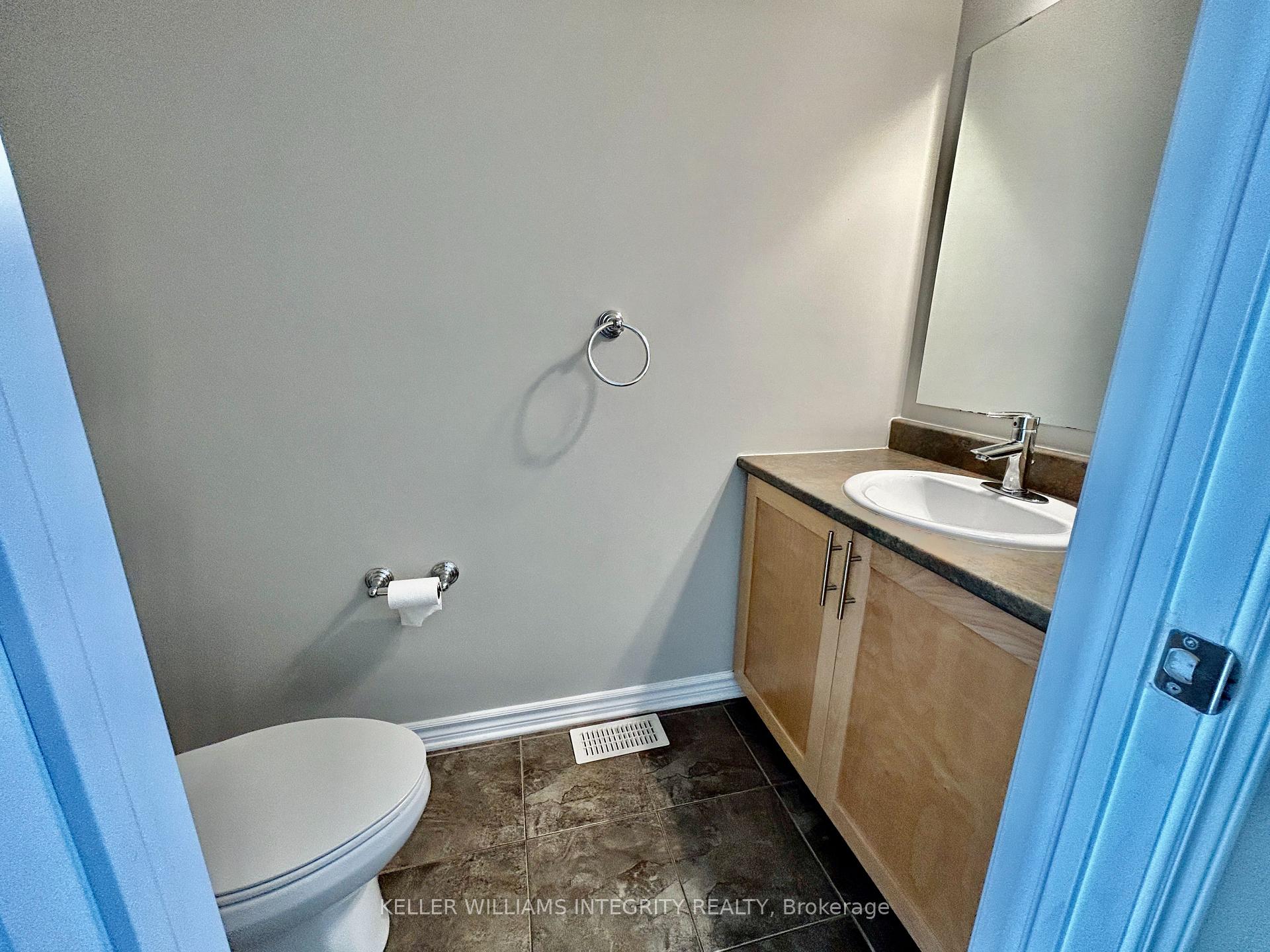 Photo 3 of 950 Cobble Hill Drive, Ottawa, Barrhaven - Cedargrove/Fraserdale — HOMEH