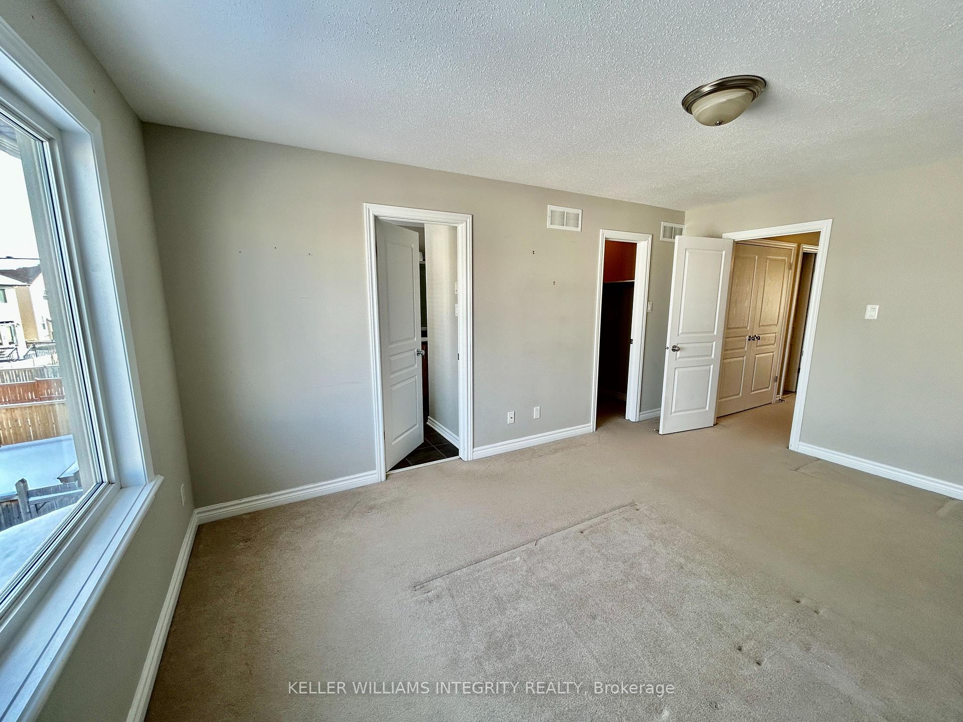 Photo 11 of 950 Cobble Hill Drive, Ottawa, Barrhaven - Cedargrove/Fraserdale — HOMEH
