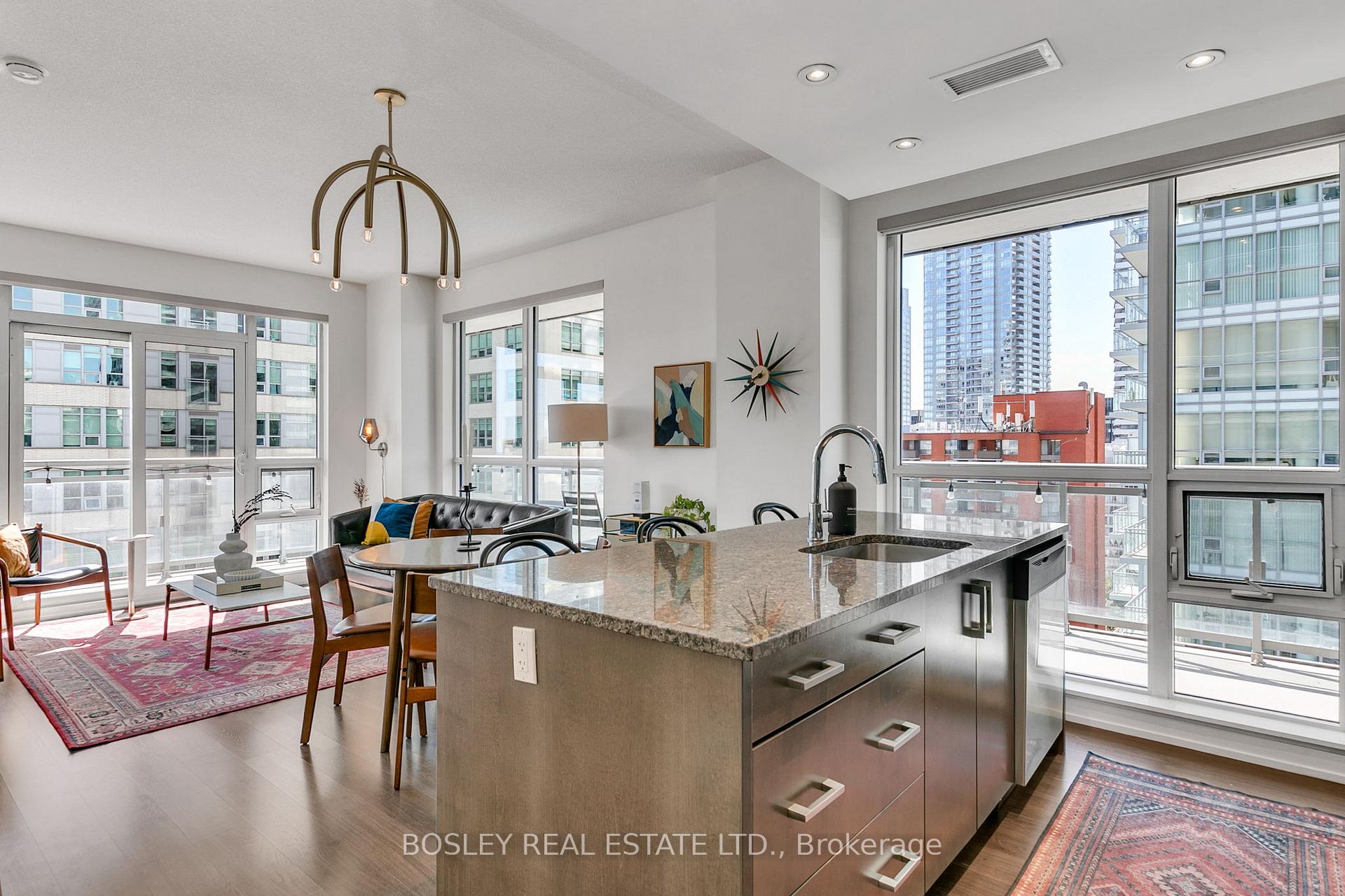 Photo 11 of Unit 1320, 98 Lillian Street, Toronto, Mount Pleasant West — HOMEH