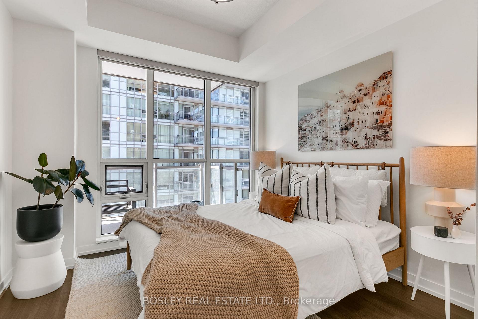 Photo 19 of Unit 1320, 98 Lillian Street, Toronto, Mount Pleasant West — HOMEH