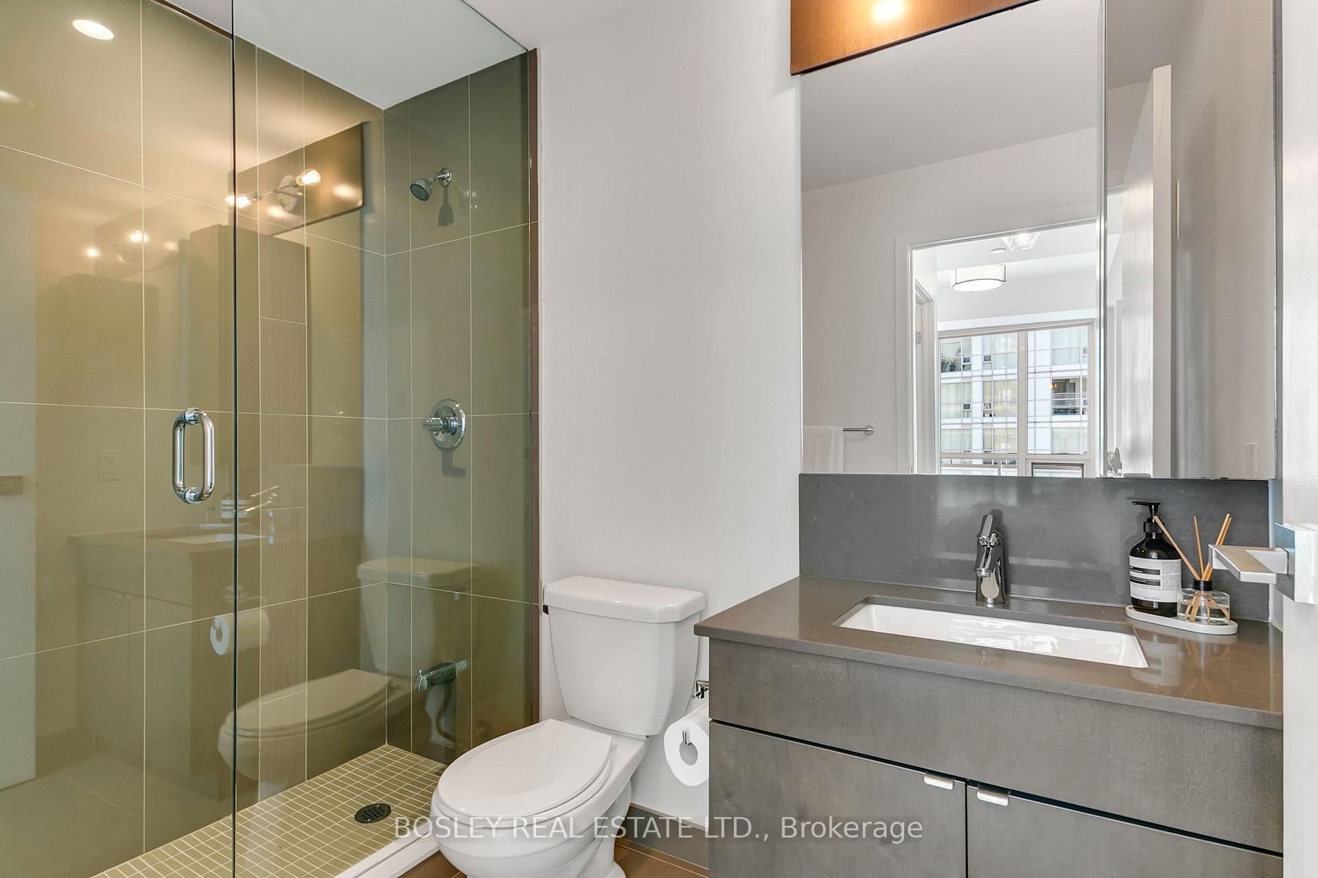 Photo 13 of Unit 1320, 98 Lillian Street, Toronto, Mount Pleasant West — HOMEH