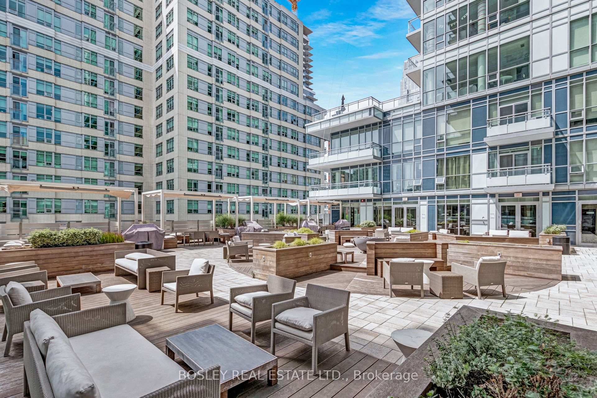 Photo 25 of Unit 1320, 98 Lillian Street, Toronto, Mount Pleasant West — HOMEH