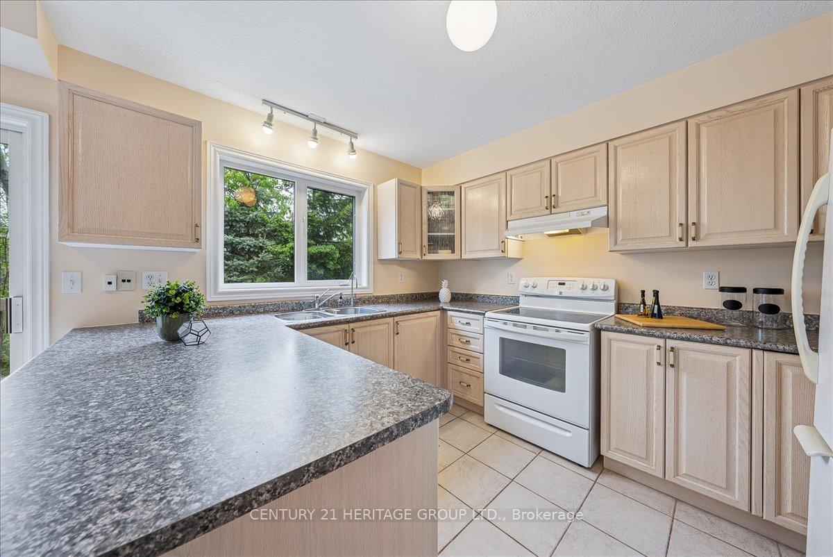 Photo 4 of 160 Cheltenham Road, Barrie, Georgian Drive — HOMEH