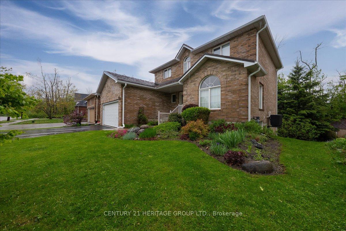 Photo 36 of 160 Cheltenham Road, Barrie, Georgian Drive — HOMEH