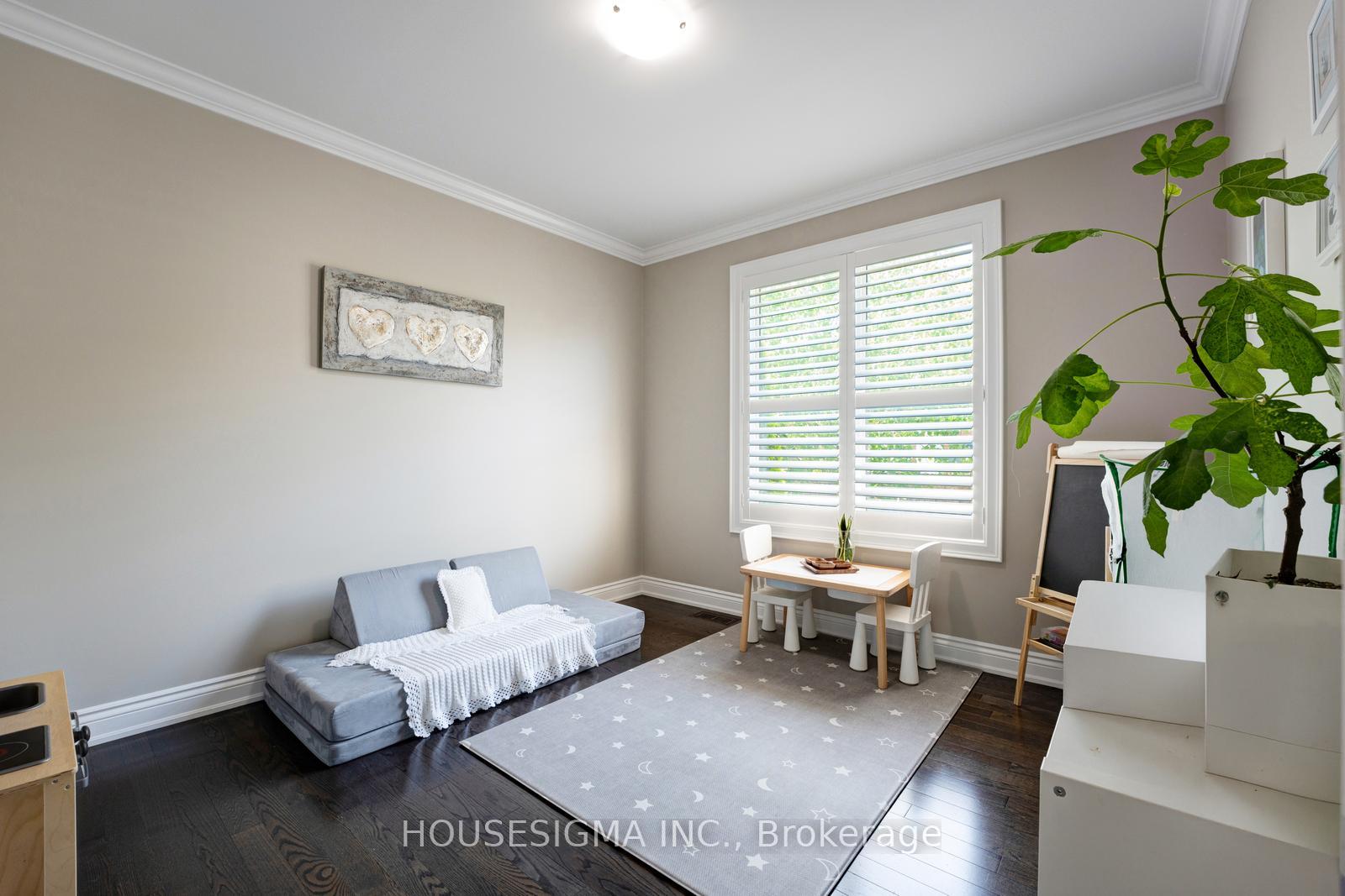 Photo 9 of 45 Seafair Crescent, Brampton, Fletcher's West — HOMEH