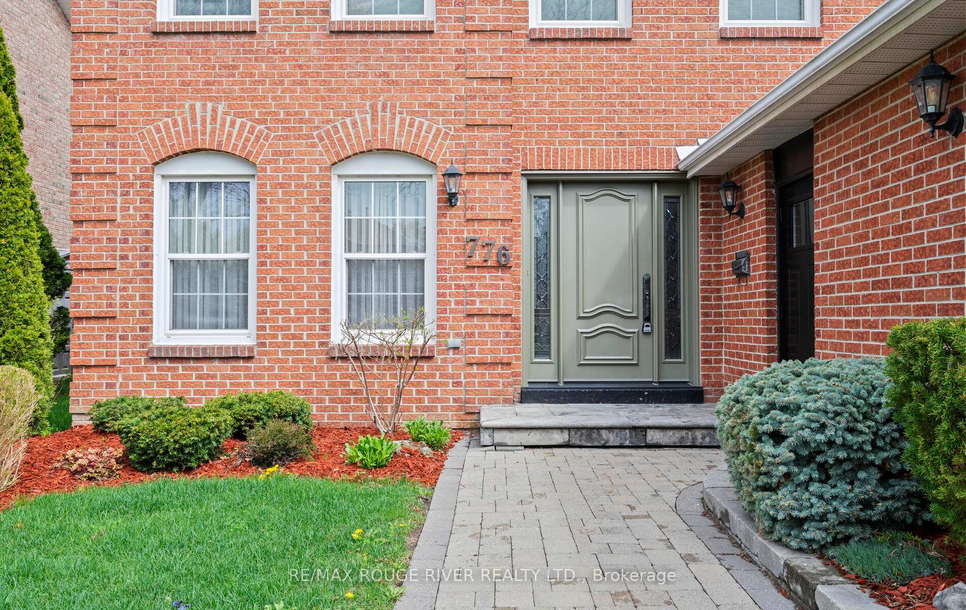 Photo 37 of 776 Pebble Court, Pickering, Amberlea — HOMEH