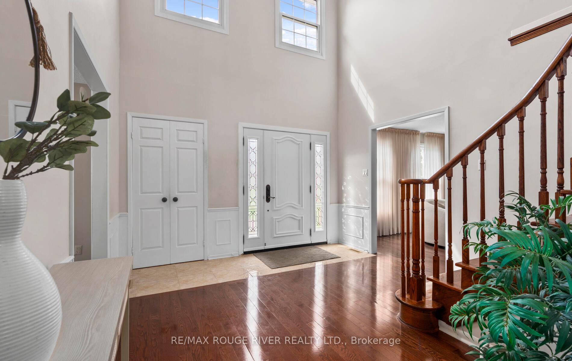 Photo 5 of 776 Pebble Court, Pickering, Amberlea — HOMEH