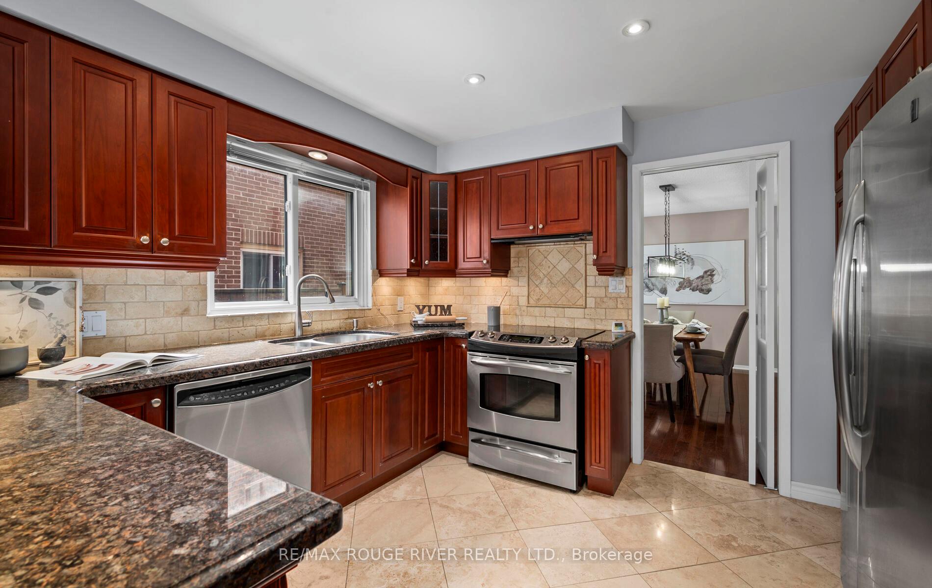 Photo 28 of 776 Pebble Court, Pickering, Amberlea — HOMEH
