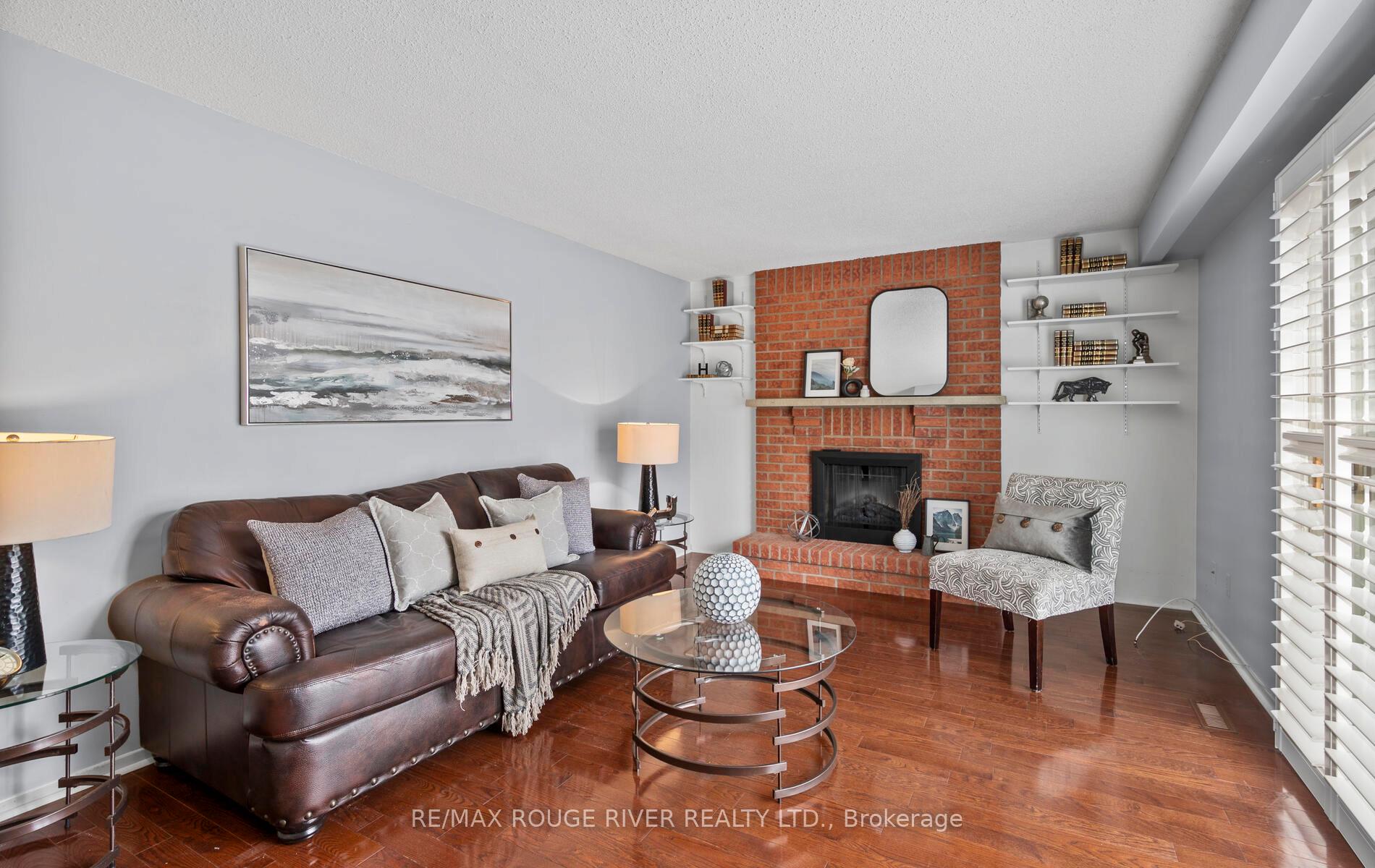 Photo 30 of 776 Pebble Court, Pickering, Amberlea — HOMEH