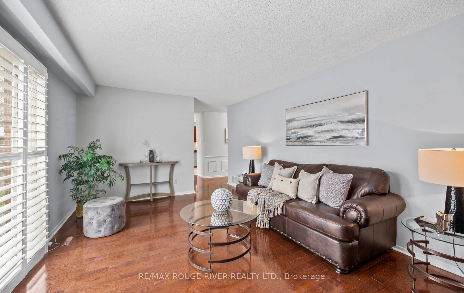 Photo 14 of 776 Pebble Court, Pickering, Amberlea — HOMEH