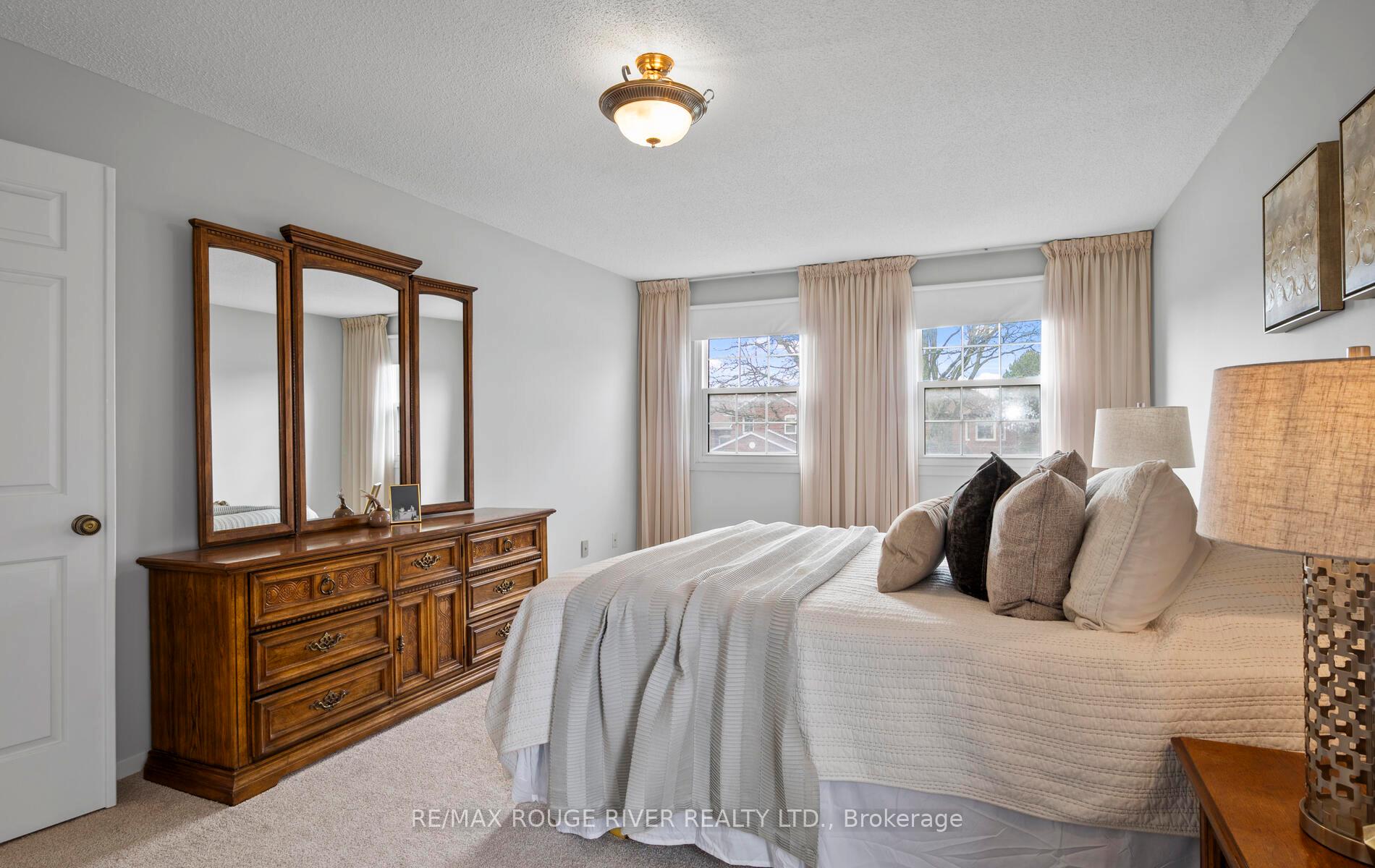 Photo 31 of 776 Pebble Court, Pickering, Amberlea — HOMEH
