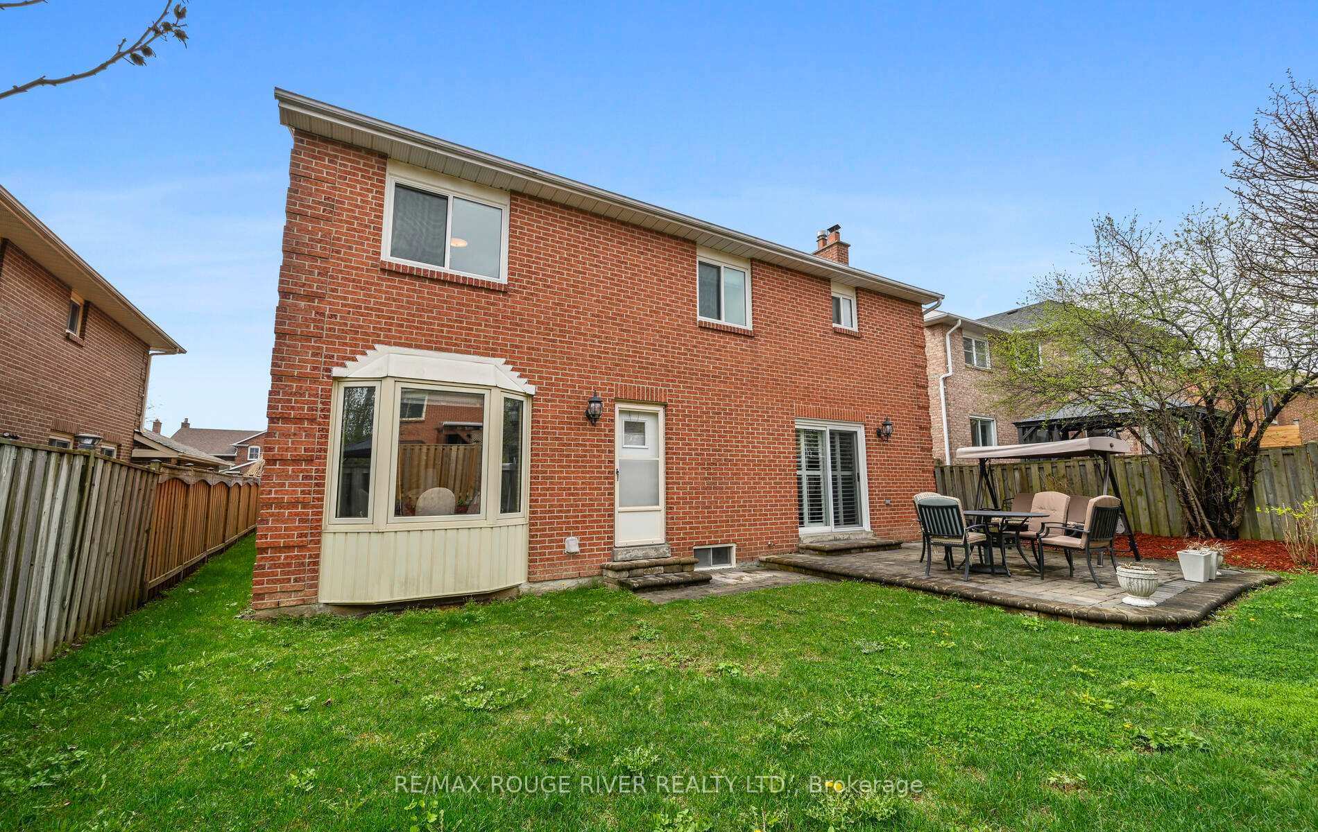 Photo 35 of 776 Pebble Court, Pickering, Amberlea — HOMEH