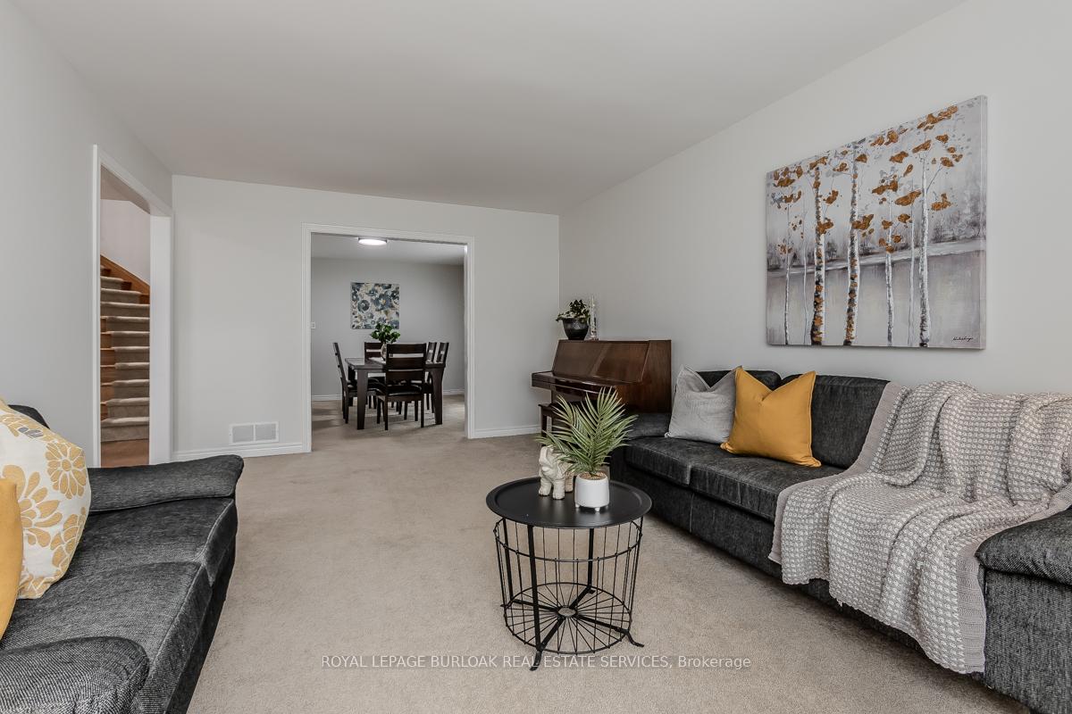 Photo 35 of 11 Norma Crescent, Hamilton, Ancaster — HOMEH