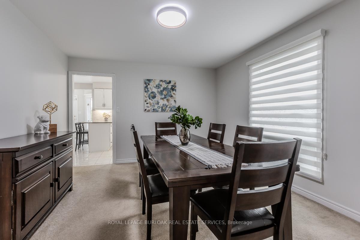 Photo 14 of 11 Norma Crescent, Hamilton, Ancaster — HOMEH