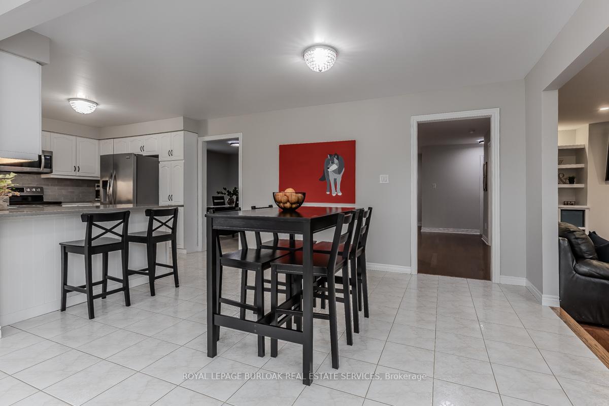 Photo 48 of 11 Norma Crescent, Hamilton, Ancaster — HOMEH