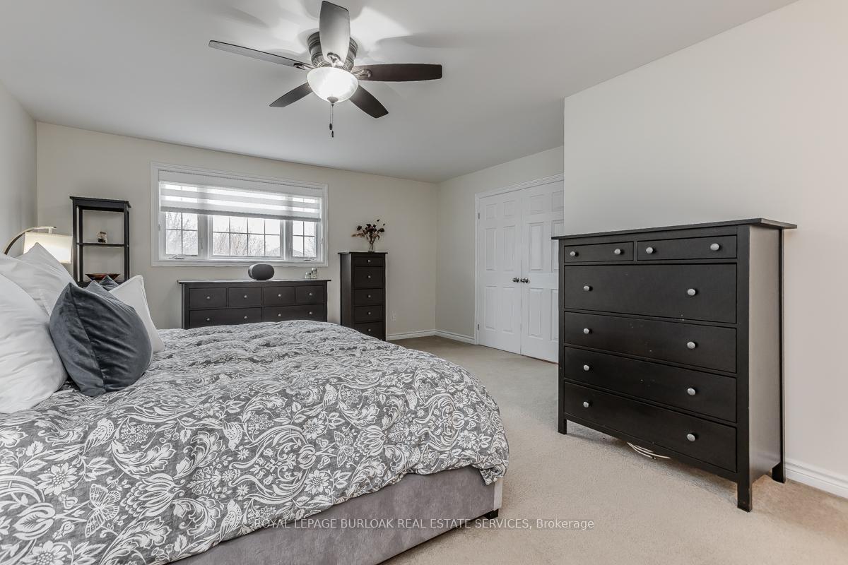 Photo 20 of 11 Norma Crescent, Hamilton, Ancaster — HOMEH