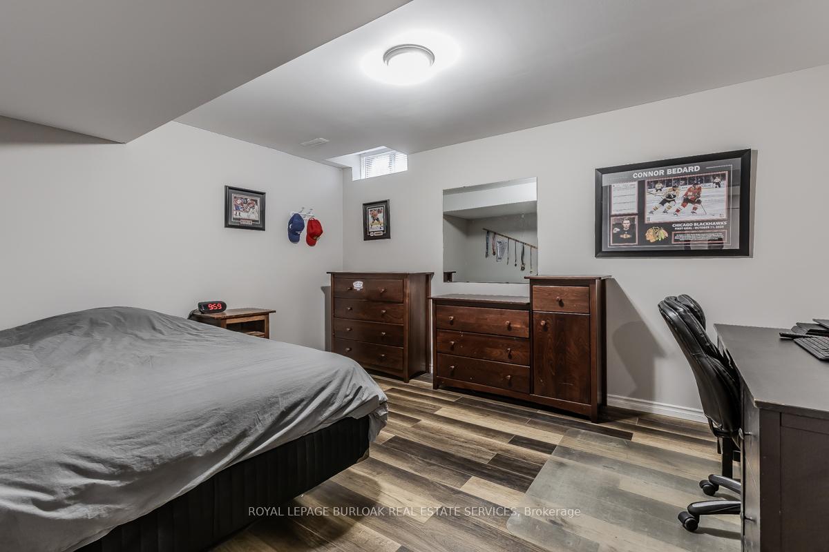 Photo 24 of 11 Norma Crescent, Hamilton, Ancaster — HOMEH