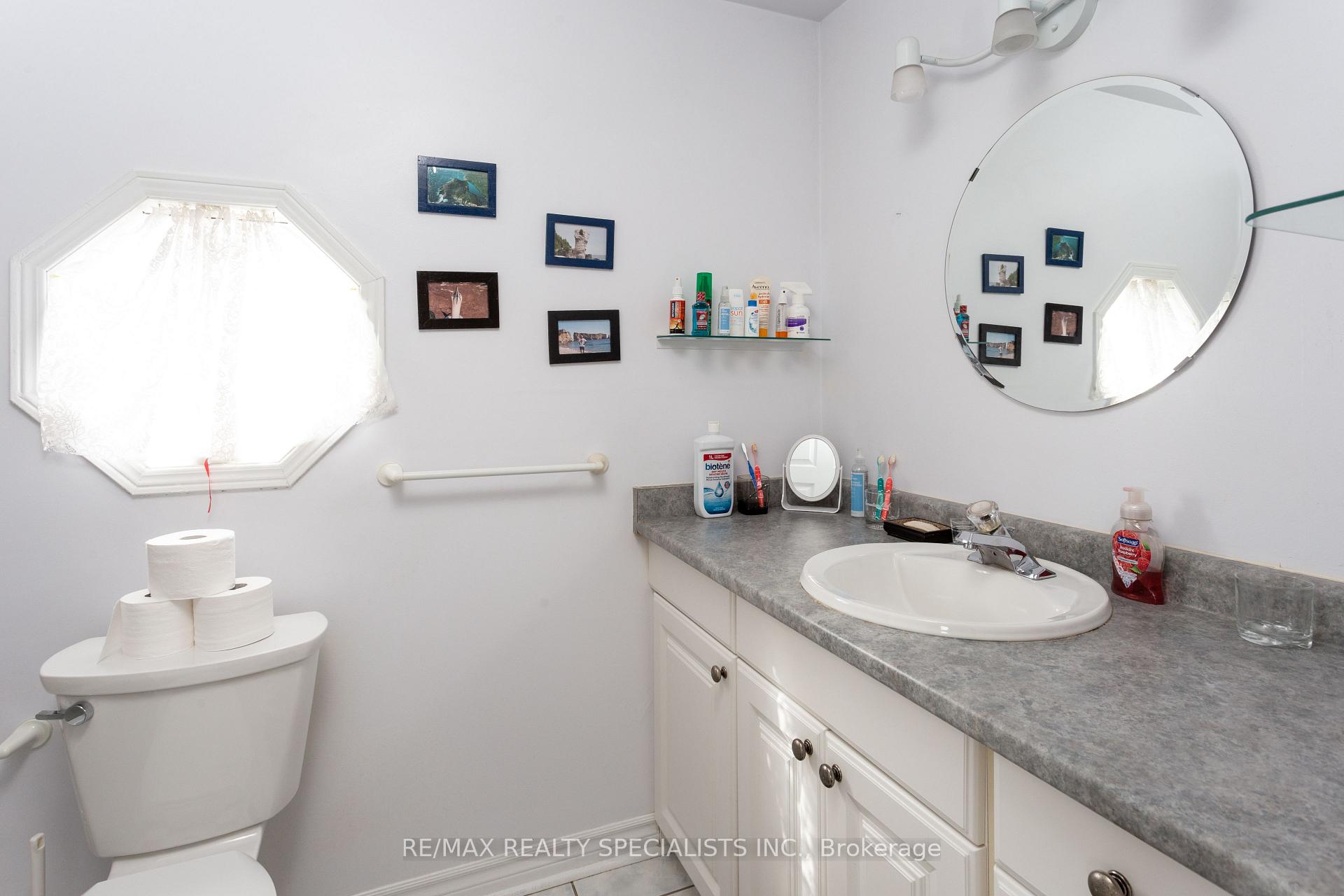 Photo 19 of 40 Mayberry Court, Brampton, Central Park — HOMEH