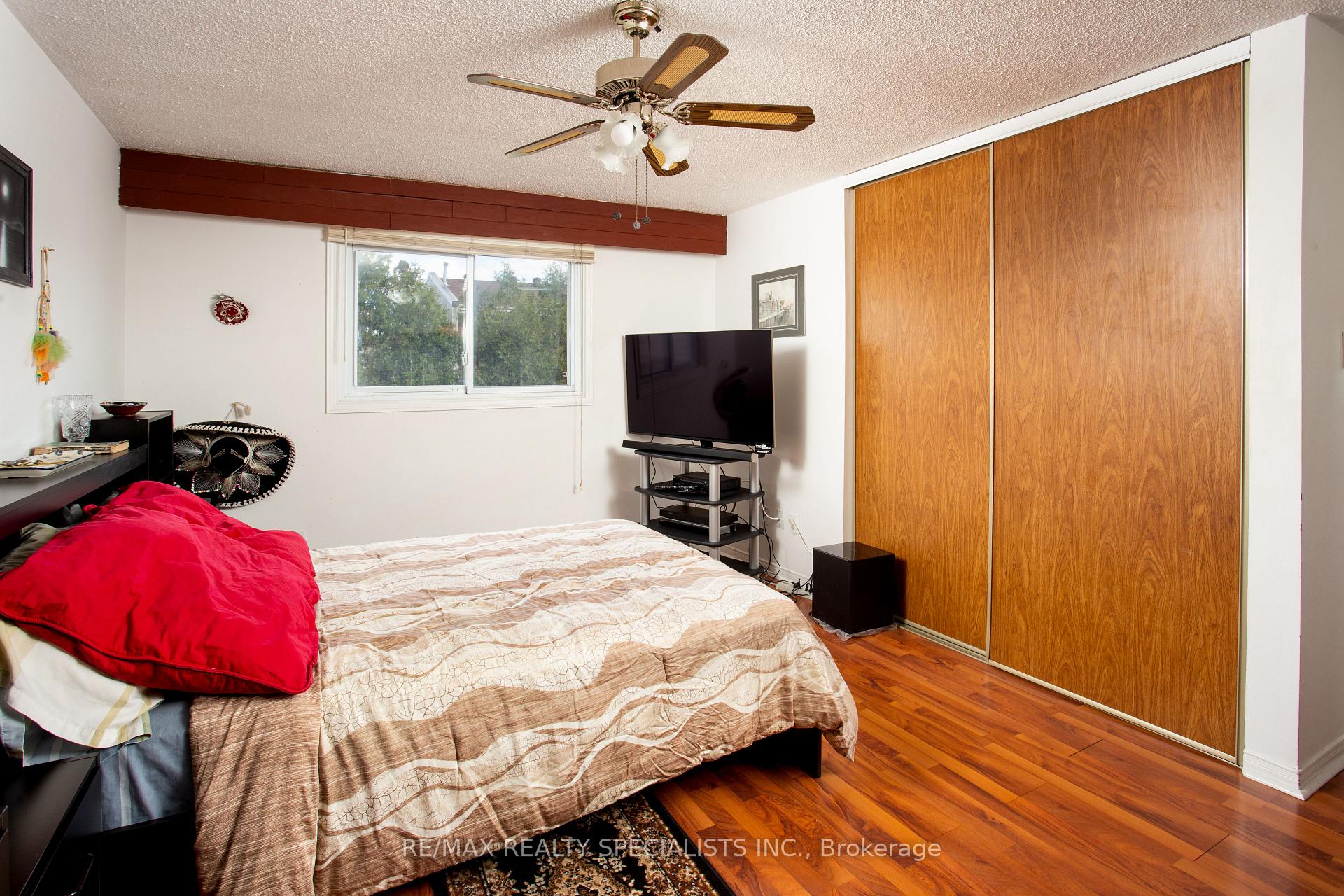 Photo 13 of 40 Mayberry Court, Brampton, Central Park — HOMEH